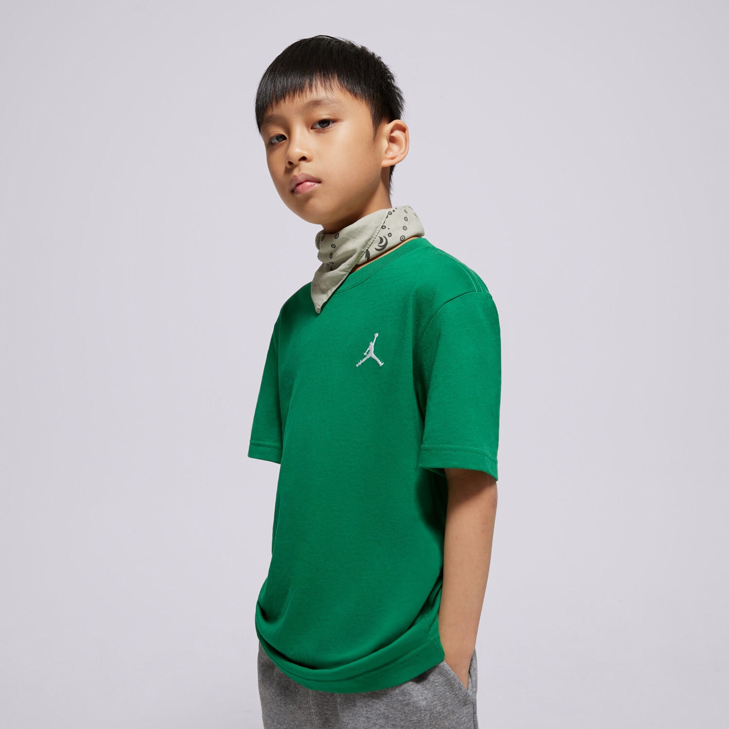 Kinder T-Shirt JORDAN T-SHIRT JDB JUMPMAN AIR EMB BOY 95D266-E1P Grün