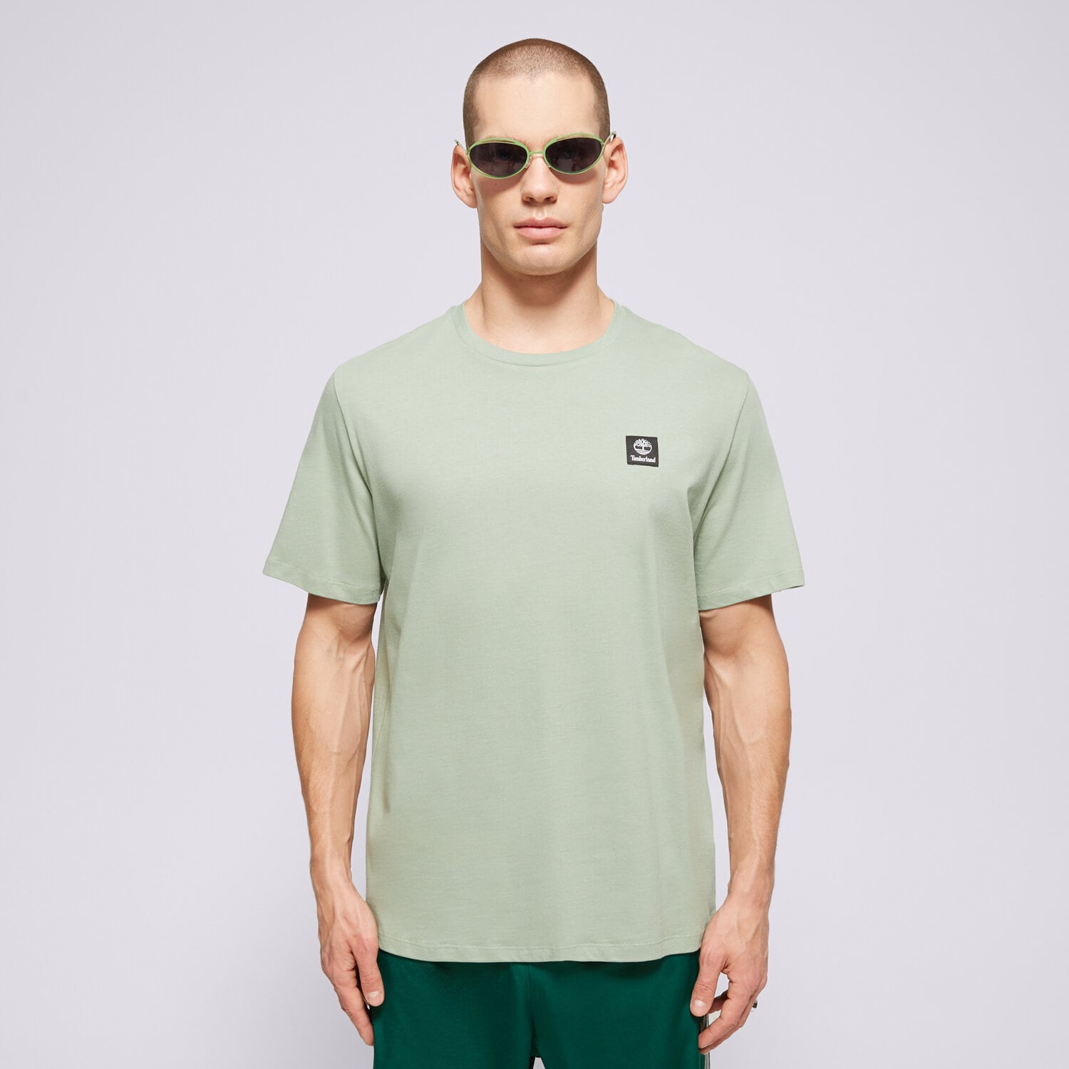 Herren T-Shirt TIMBERLAND T-SHIRT SHORT SLEEVE WOVEN BADGE TEE GREEN BAY TB0A5RCEEC61 Grün