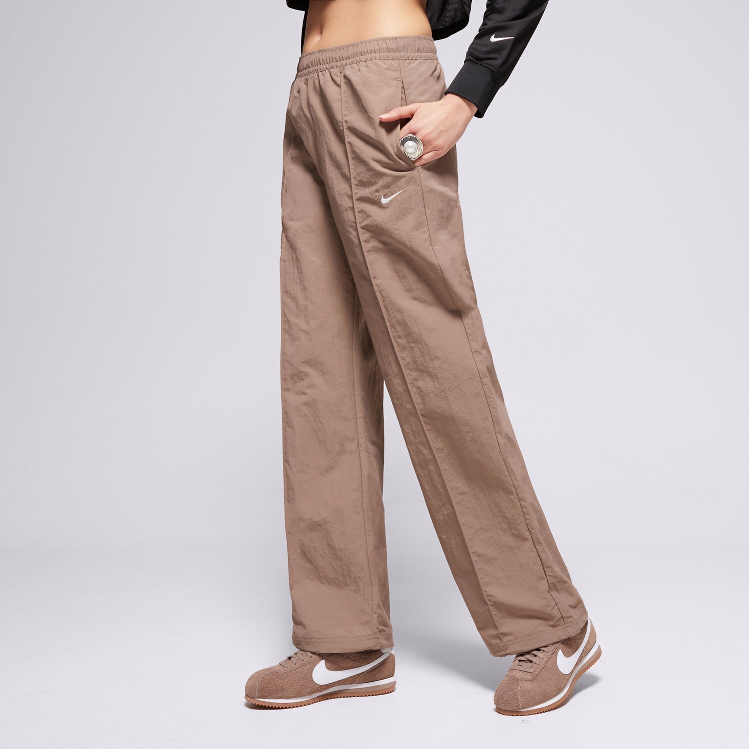 Damen Hosen NIKE HOSE W NSW TREND WVN MR PANT FQ3588-233 Braun