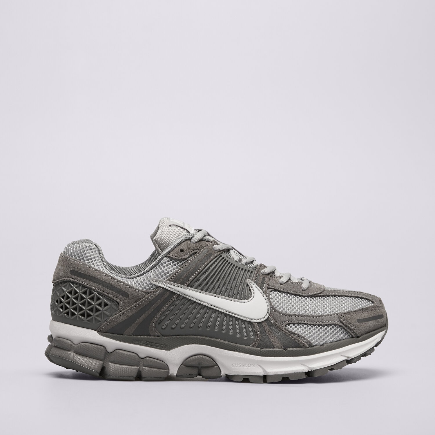 Herren Sneaker NIKE ZOOM VOMERO 5 HF1553-003 Grau