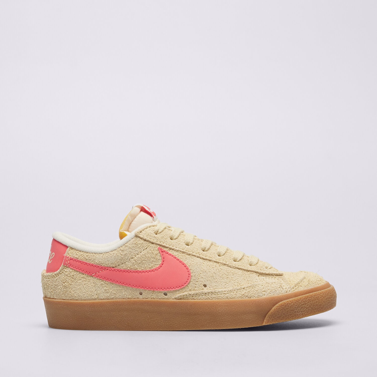Damen Sneaker NIKE BLAZER LOW '77 VINTAGE FQ8060-700 Gelb