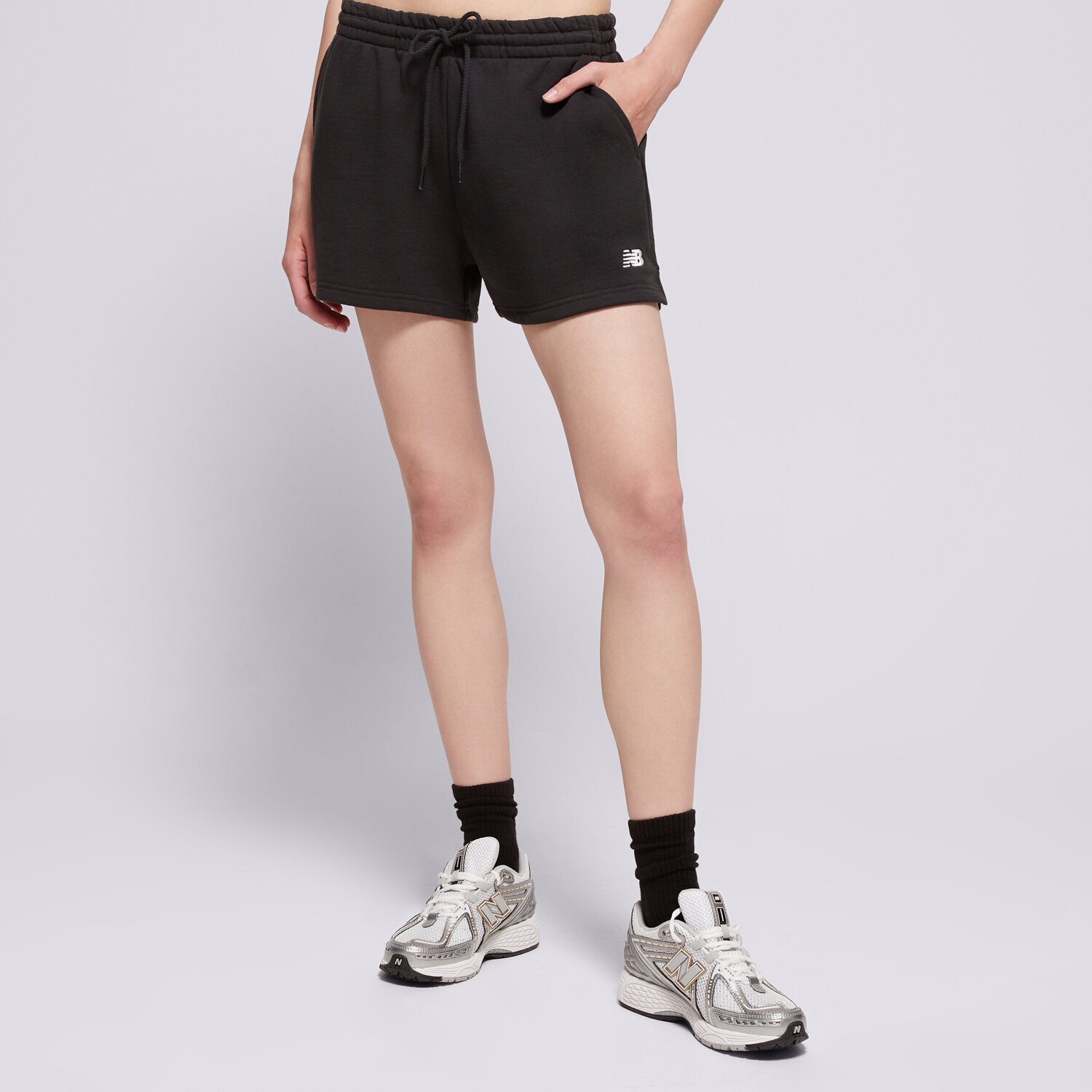 Damen Shorts NEW BALANCE SHORTS SPORT ESSENTIALS WS41500BK Schwarz