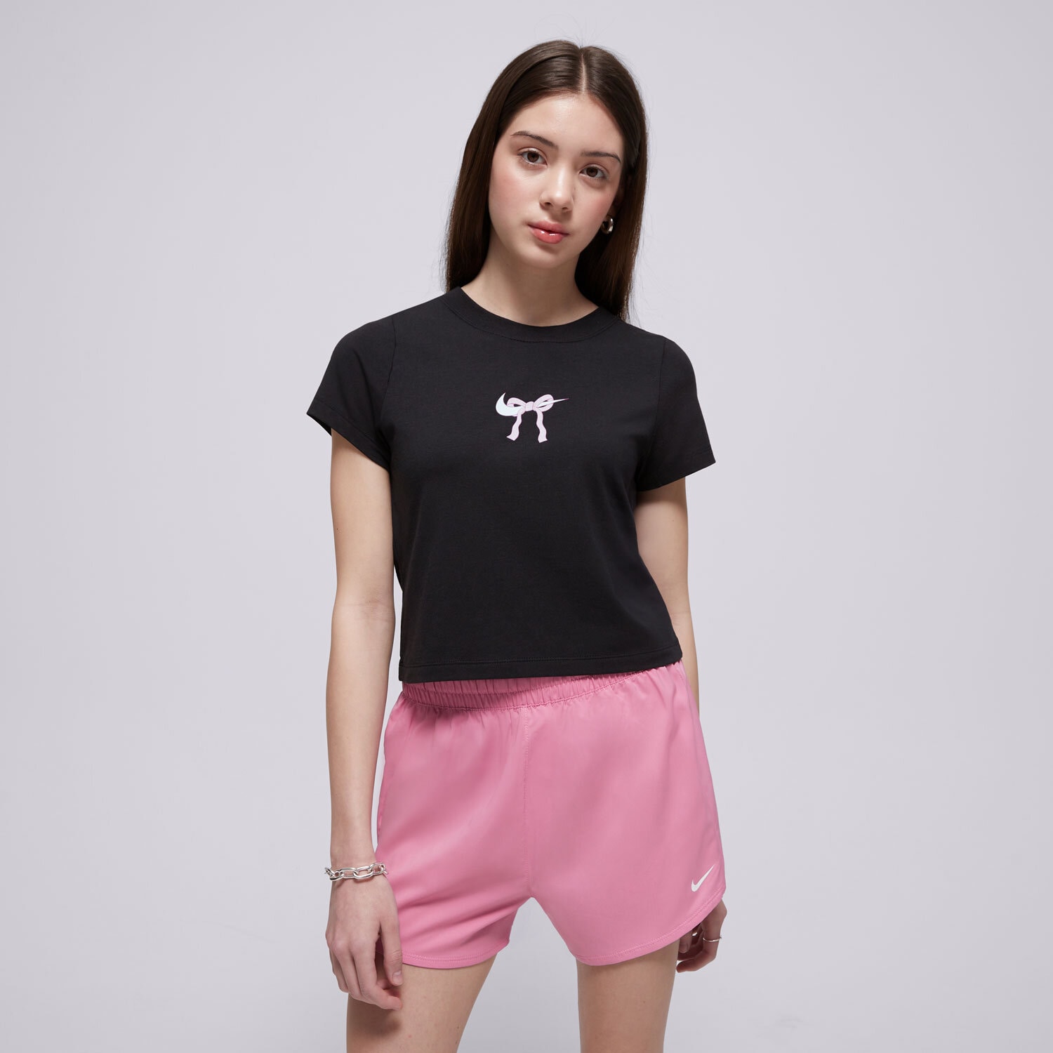 Kinder T-Shirt NIKE T-SHIRT G NSW TEE BOW GIRL HQ2344-010 Schwarz