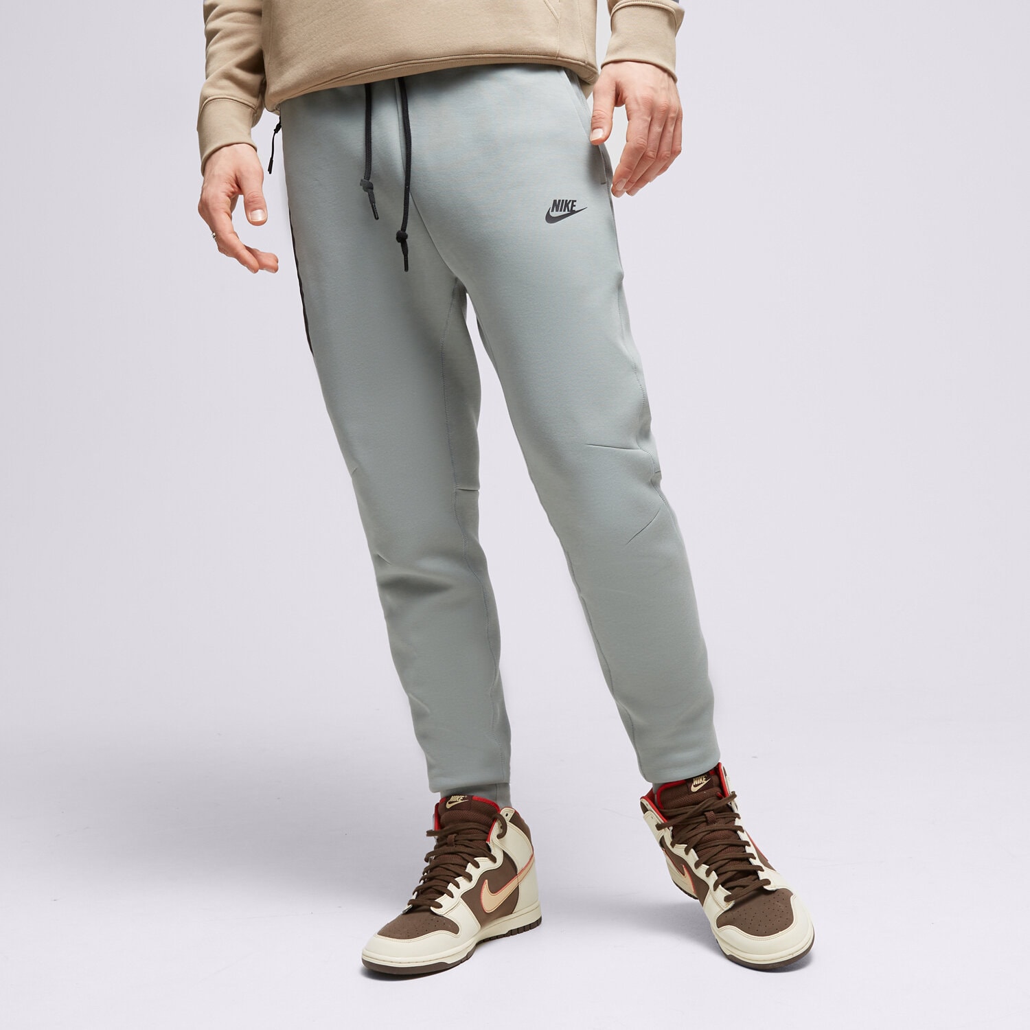 Herren Hosen NIKE HOSE TECH FLEECE JOGGER FB8002-330 Grau