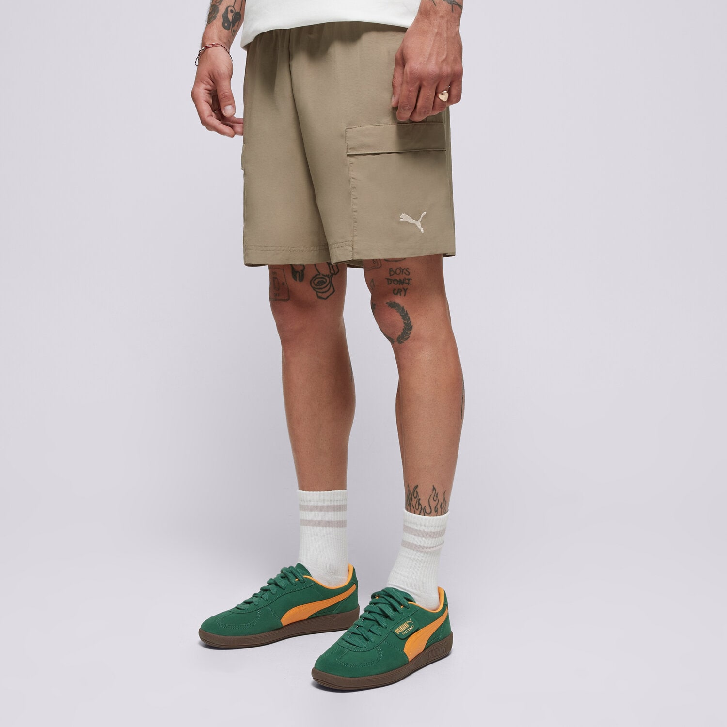 Herren Shorts PUMA SHORTS WARDROBE ESS RELAXED CARGO SHORTS 6" WV 629656 83 Beige
