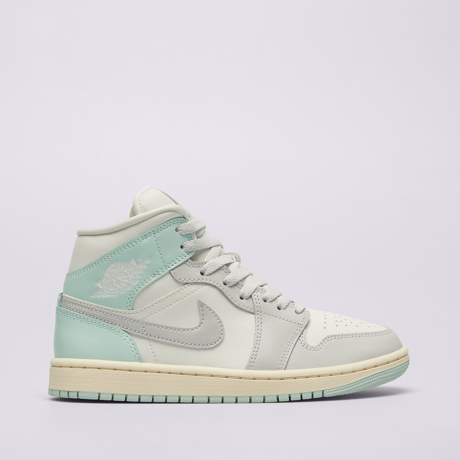 Damen Sneaker WMNS AIR JORDAN 1 MID BQ6472-134 mintgrün