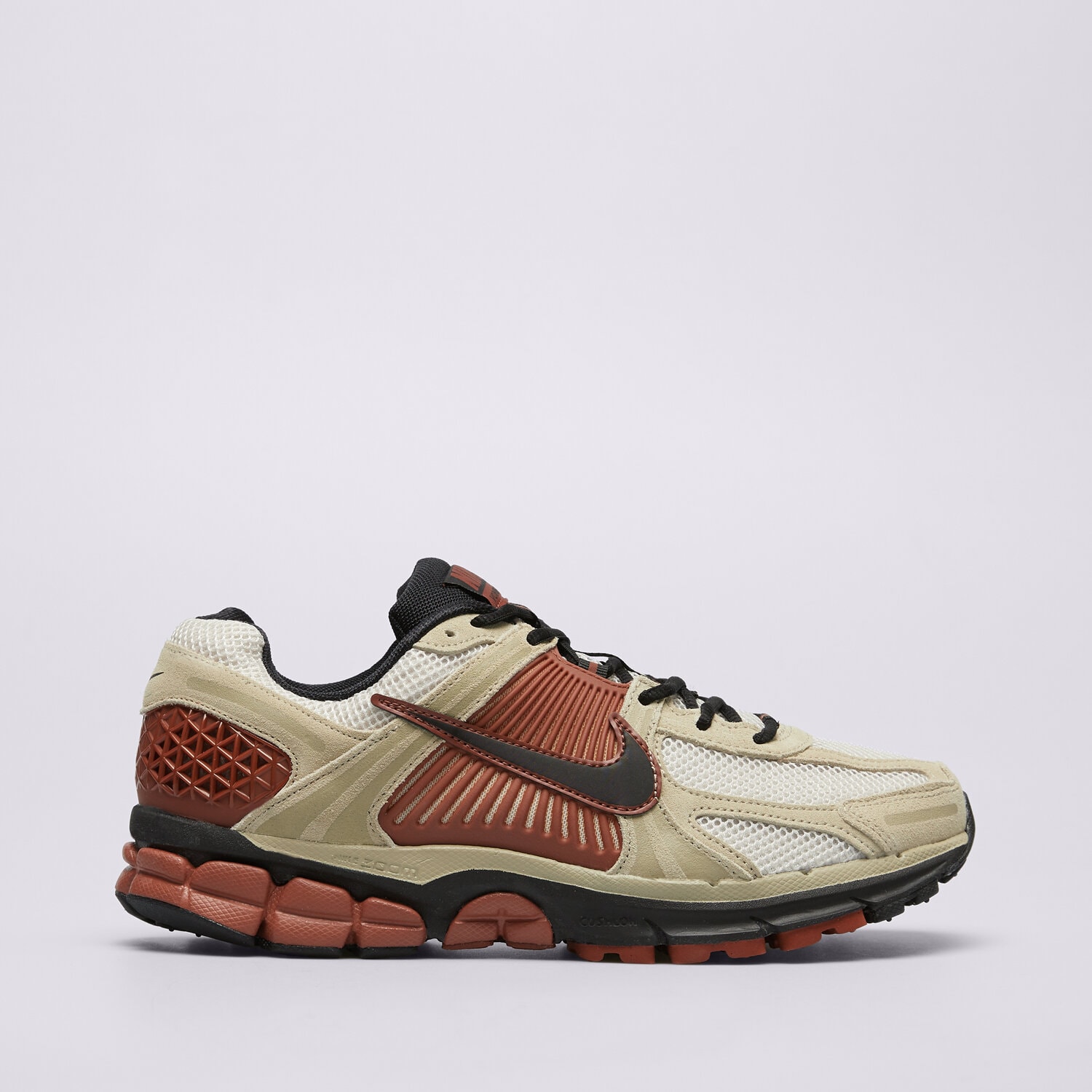 Herren Sneaker NIKE ZOOM VOMERO 5 HF1553-201 Beige