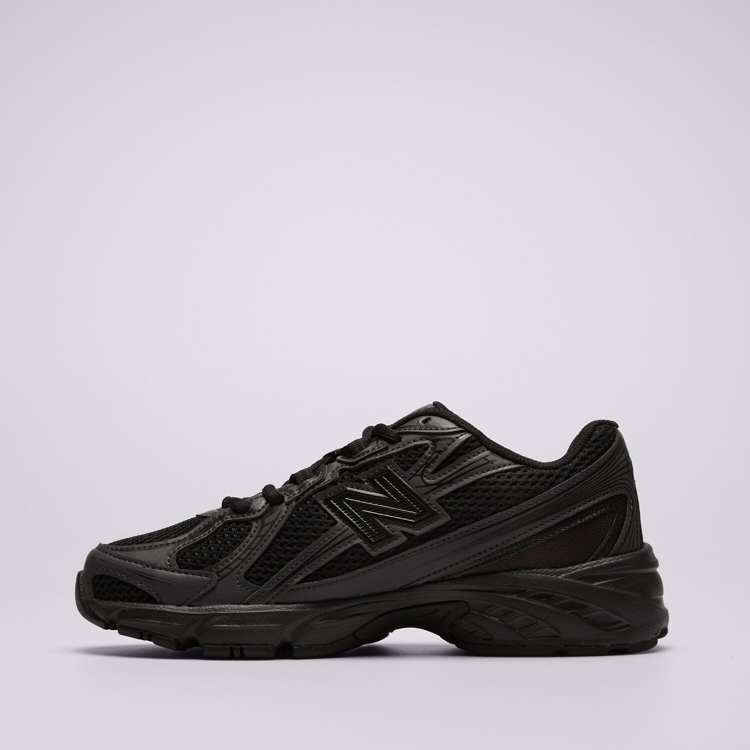New Balance 740 Triple Black (GS) — foto 4