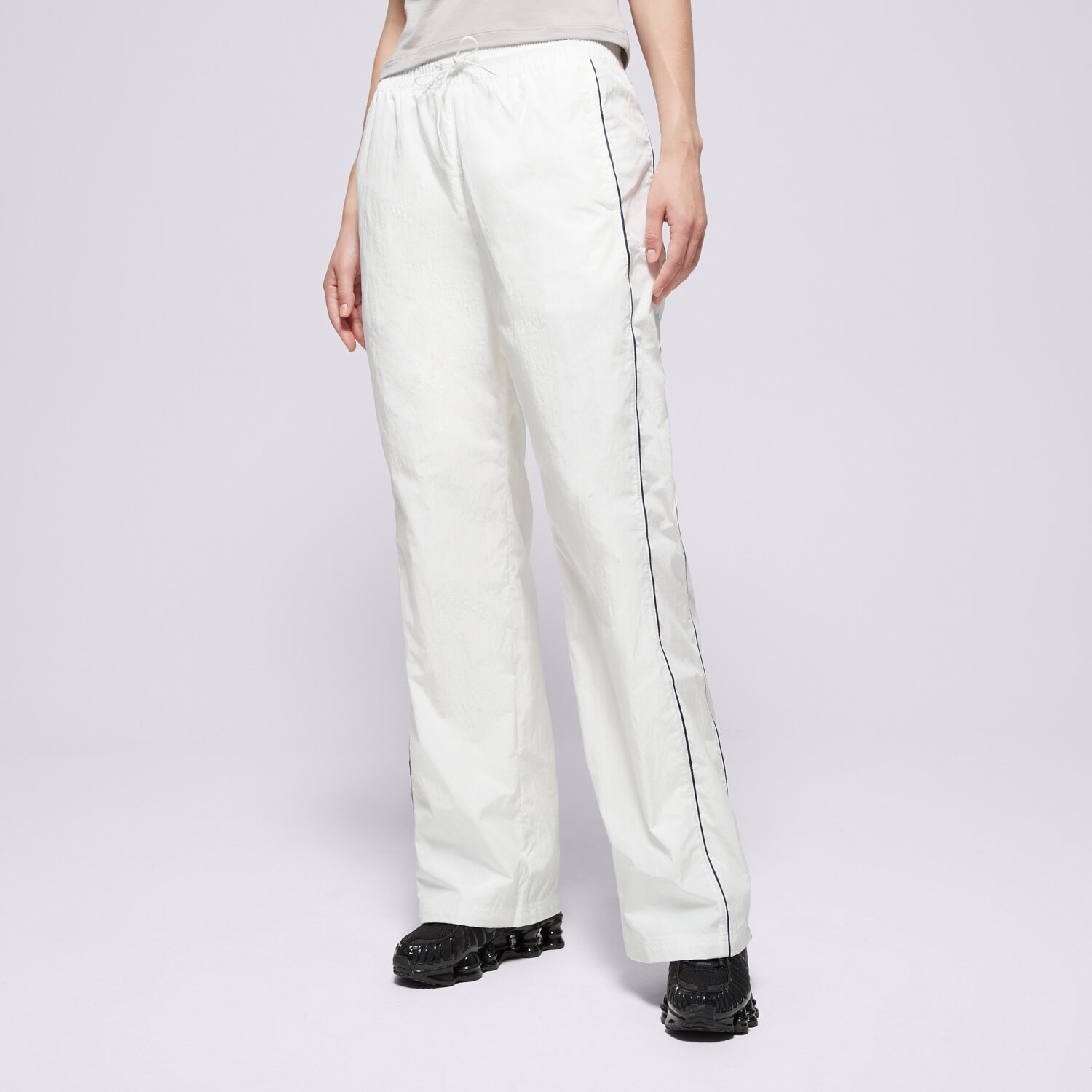 Damen Hosen NIKE HOSE W NSW NK WR WVN HR OH PANT FV7655-135 creme