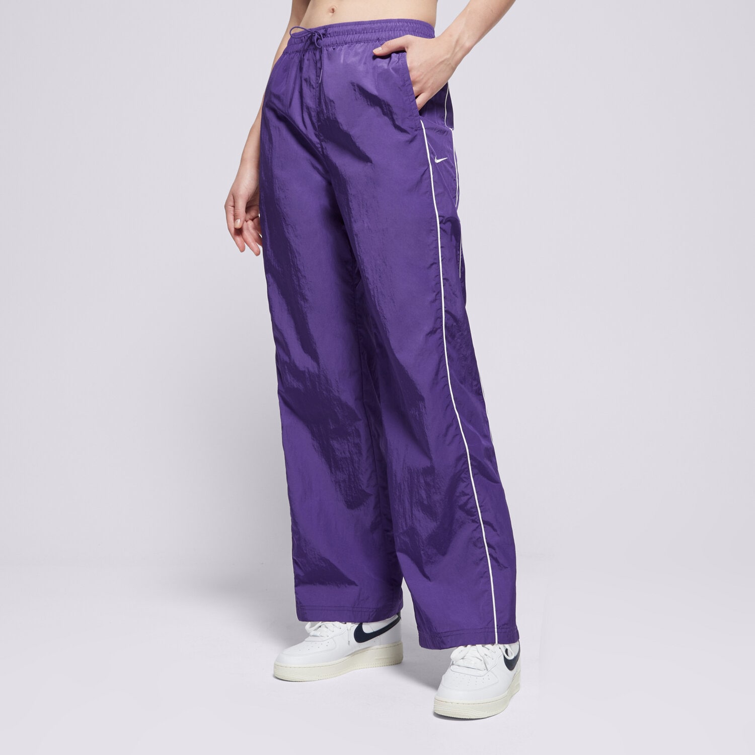 Damen Hosen NIKE HOSE W NSW NK WR WVN HR OH PANT FV7655-547 Violet