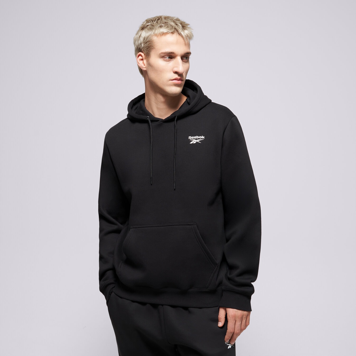 Herren REEBOK HOODIE NOAH SMALL LOGO 100240570 Schwarz