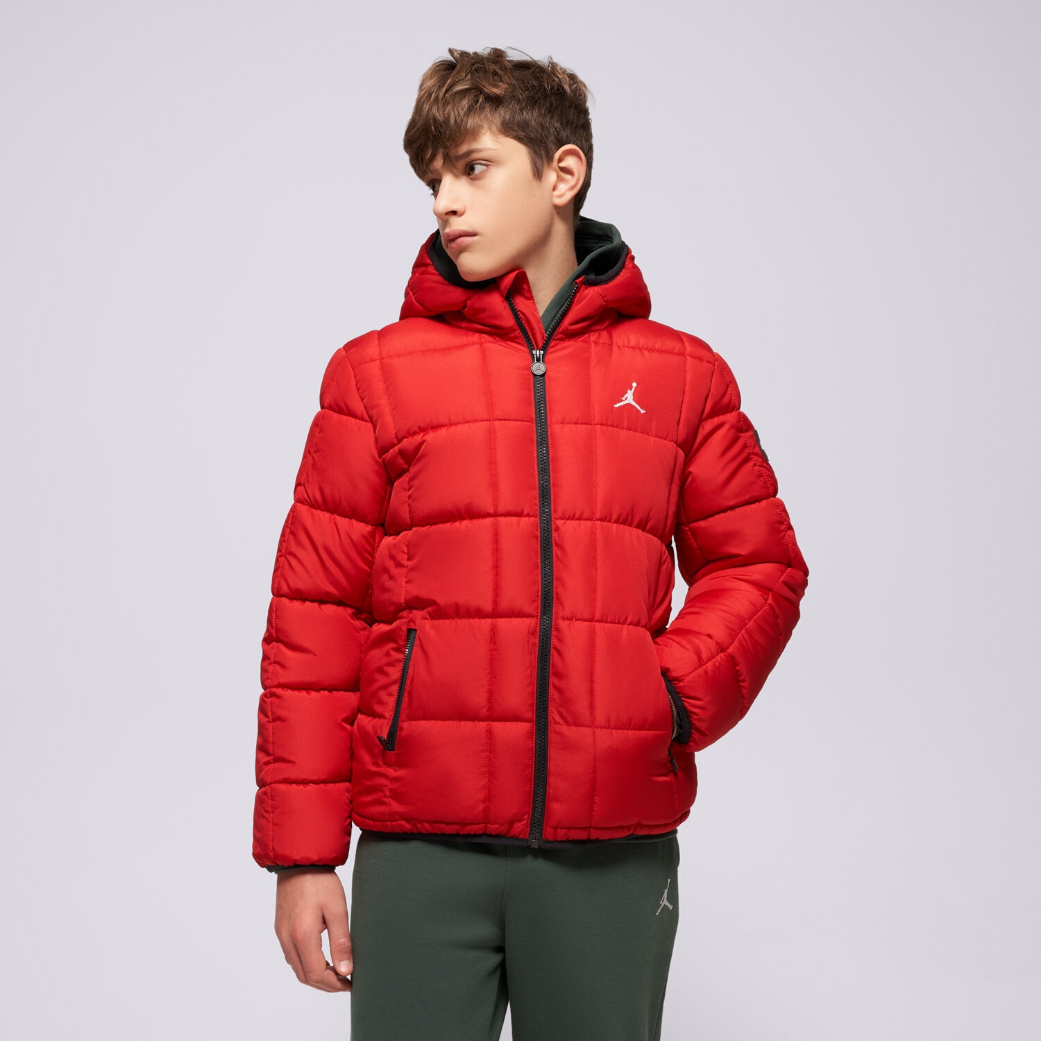 Kinder Übergangsjacke JORDAN DAUNENJACKE ESSENTIAL MDWT PUFFER BOY 95F009-R78 Rot