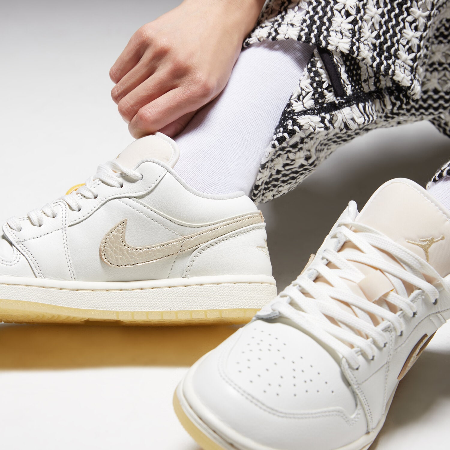 Nike Zapatillas de Casual de mujer AIR JORDAN 1 LOW SE Blanco (Women's) — foto 2