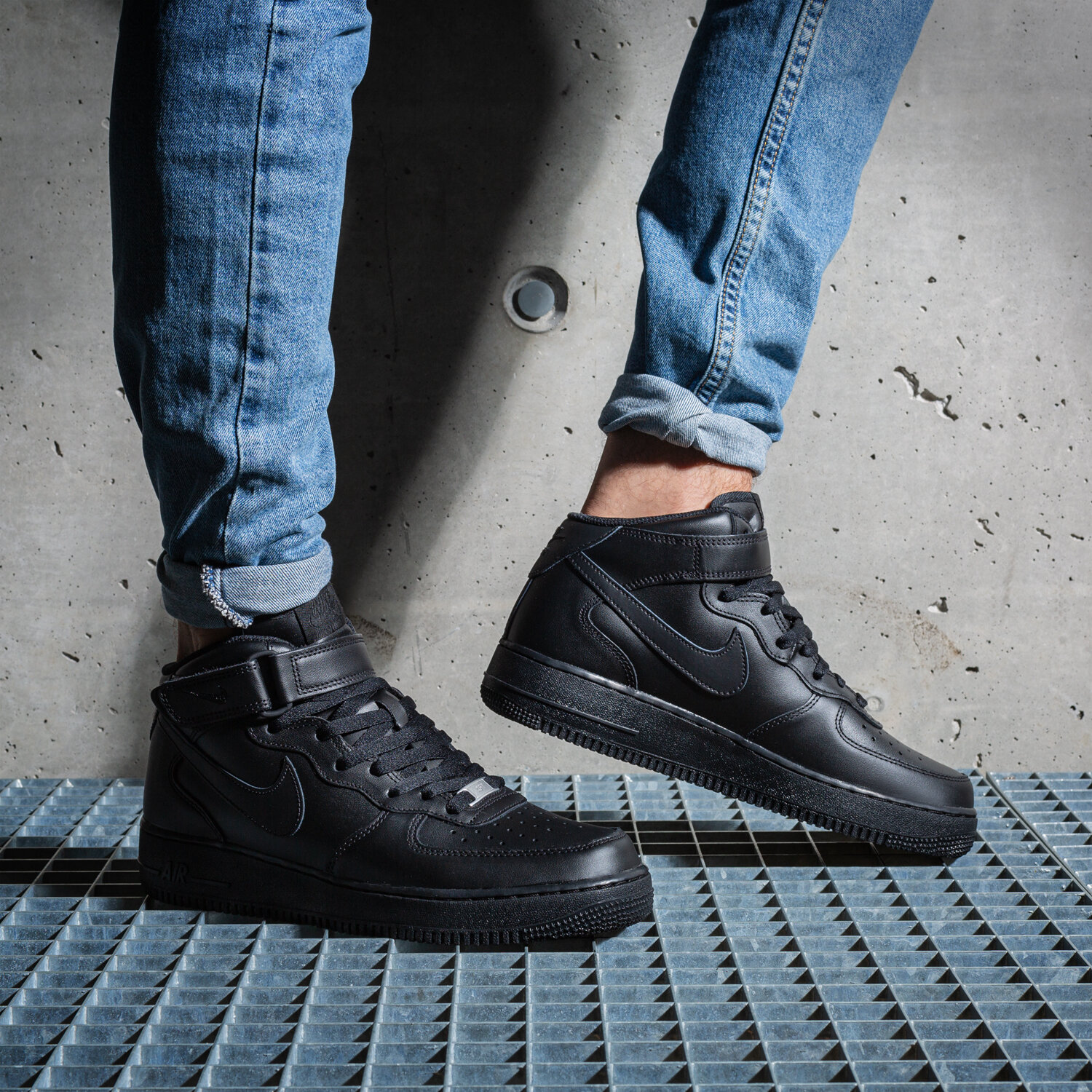 NIKE Air Force 1 mid 廃盤希少　cw2289-001 NIKE AIR FORCE 1 MID '07 Schwarz CW2289-001 | Sizeer.de