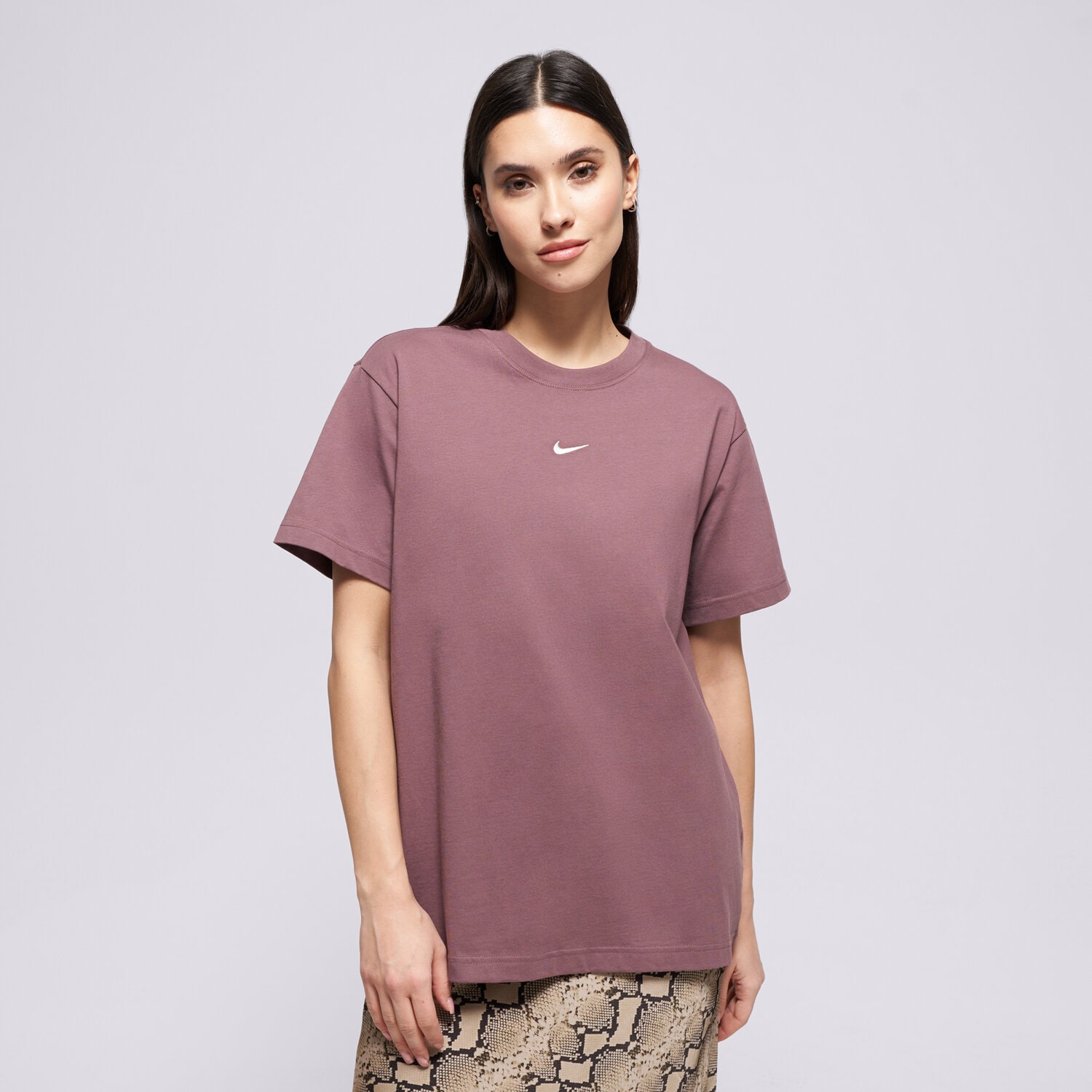 Damen T-Shirt NIKE T-SHIRT CLASSIC SS TEE W NSW IH7601-502 Braun