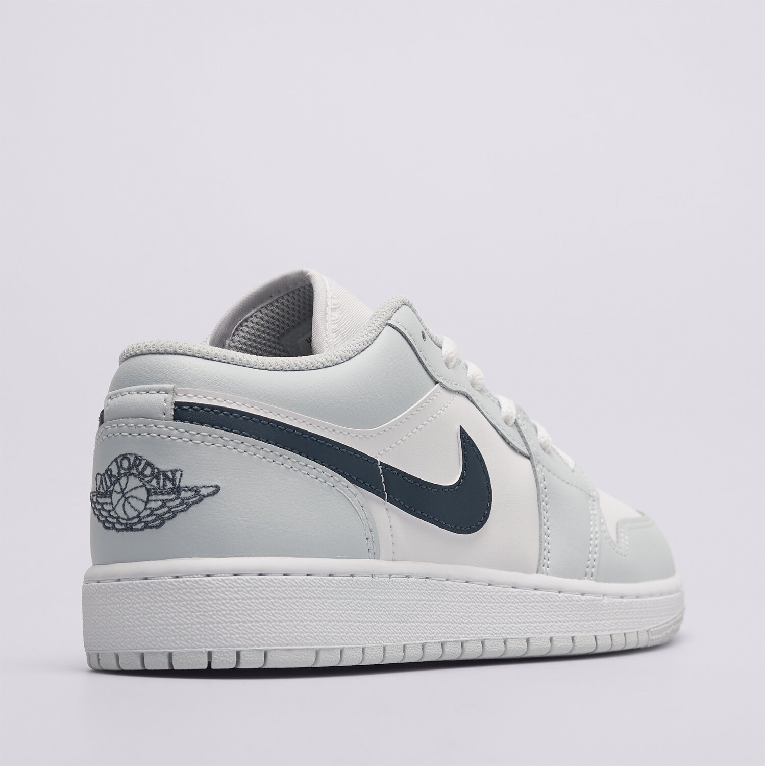 Nike Air Jordan 1 Low — photo 7
