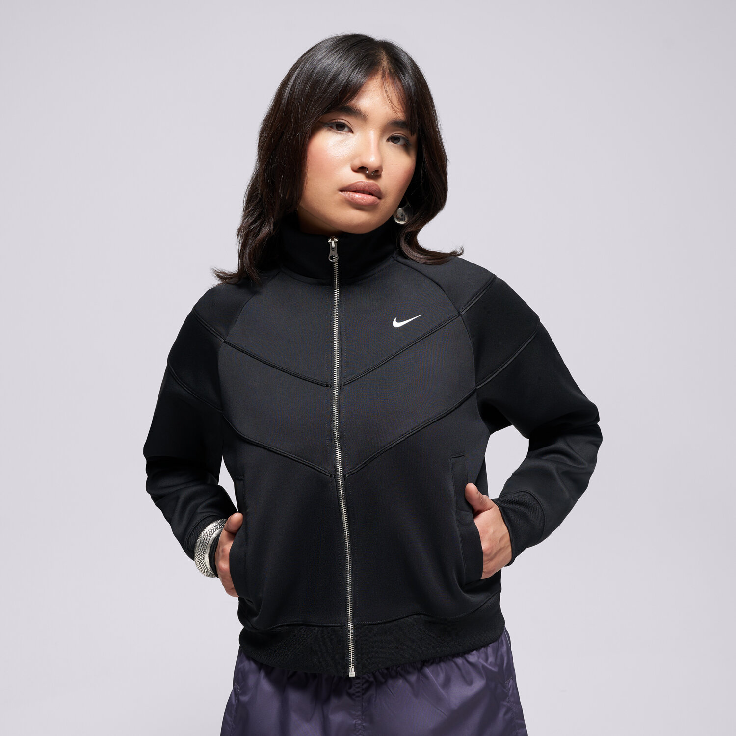 Damen NIKE SWEATSHIRT MIT REIßVERSCHLUSS   W NSW NK WR POLY KNIT J HJ0975-010 Schwarz