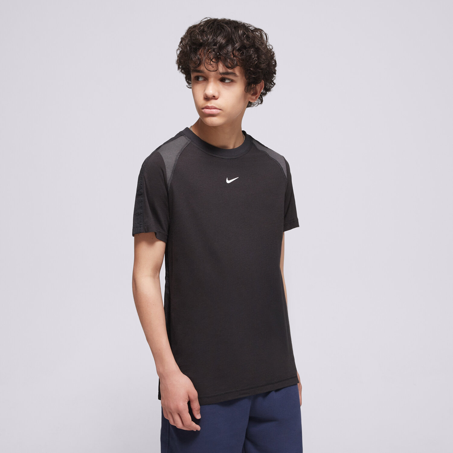 Kinder T-Shirt NIKE T-SHIRT K NSW CITY UTILITY SS TOP IO1704-010 Schwarz