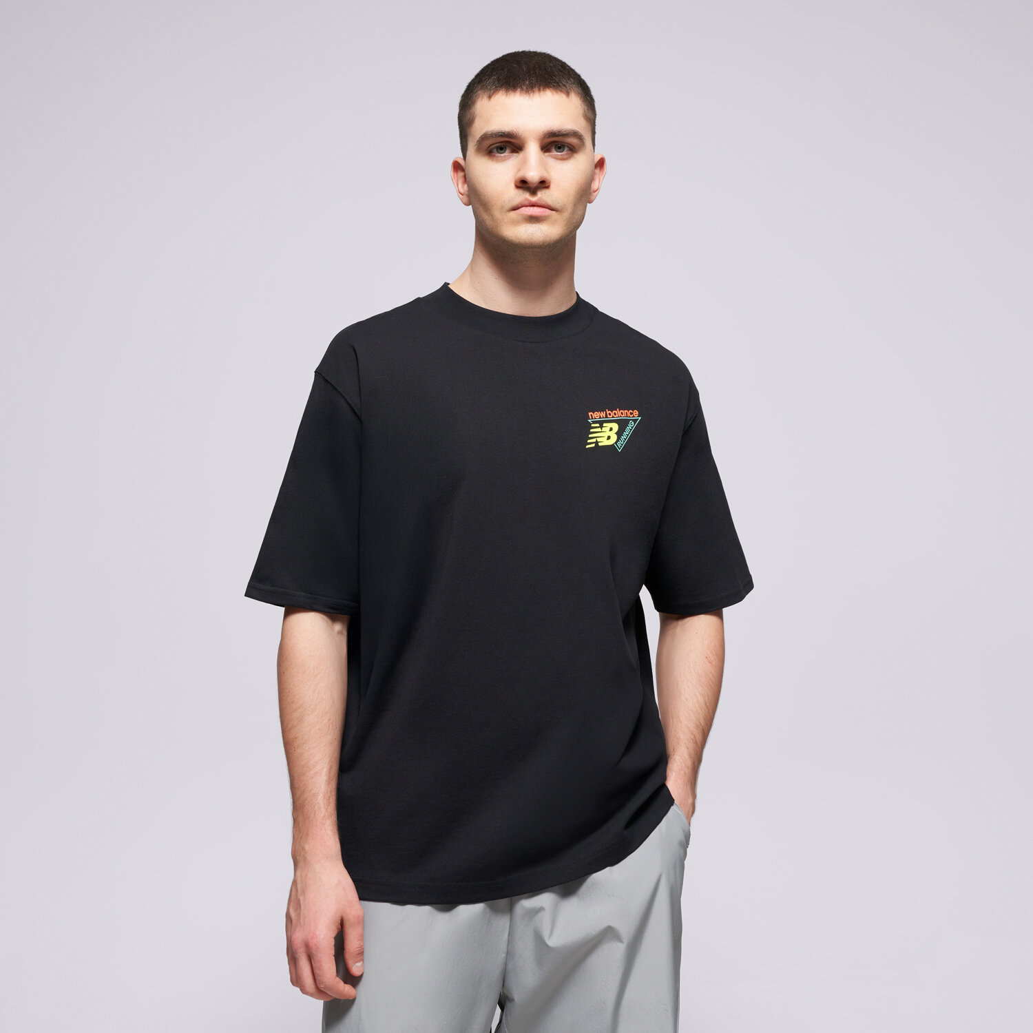 Herren T-Shirt NEW BALANCE T-SHIRT CLASSIC TRI-LOGO HEAT MAP MT61V4ZGBK Schwarz