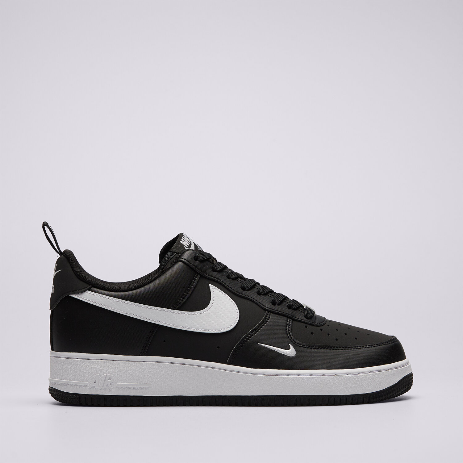 Herren Sneaker NIKE AIR FORCE 1 ’07 TECH ESS IR5599-001 Schwarz