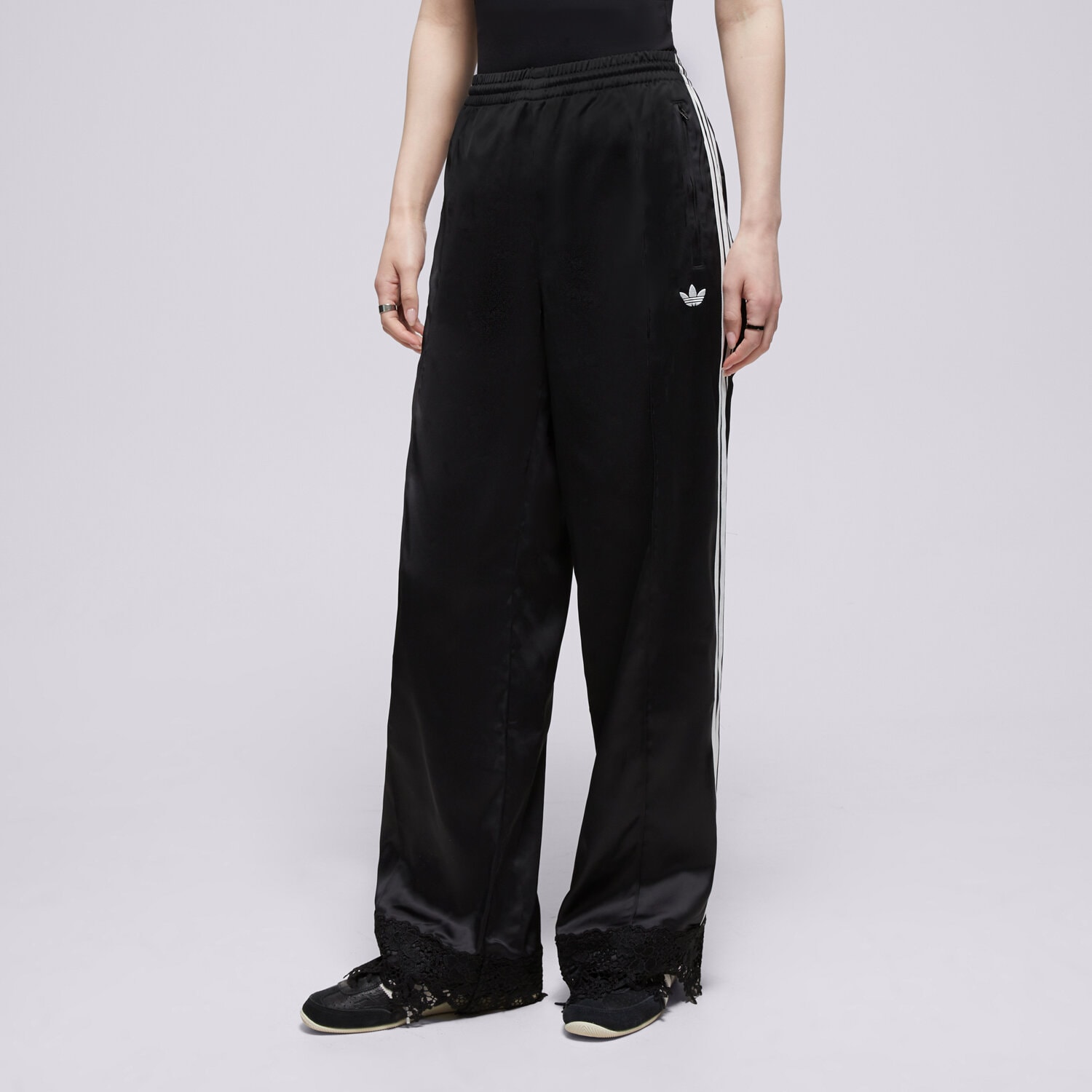 Damen Hosen ADIDAS HOSE SATIN LACE TRACK PANTS LOOSE FIREBIRD LD1806 Schwarz