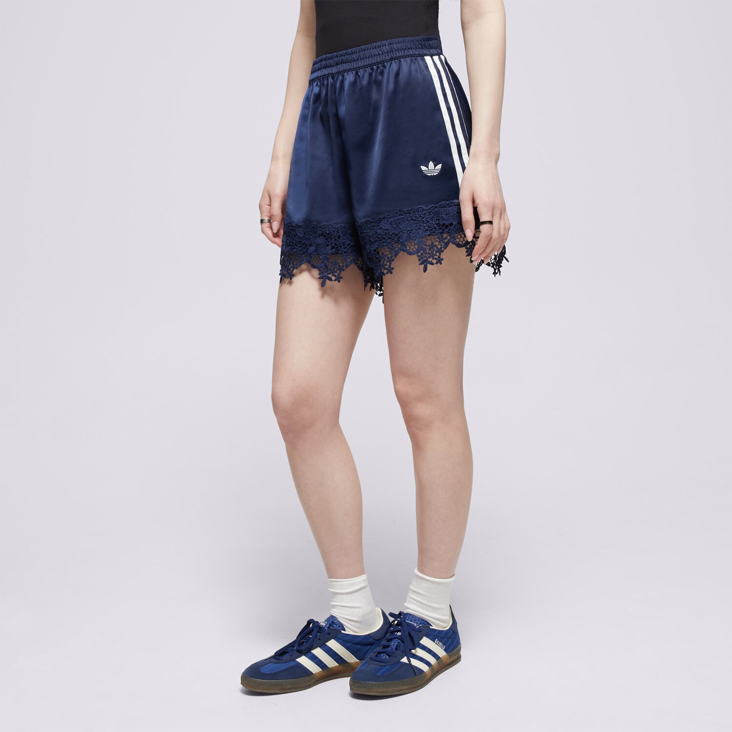 Damen Shorts ADIDAS SHORTS SATIN LACE SHORTS LD1811 Dunkelblau