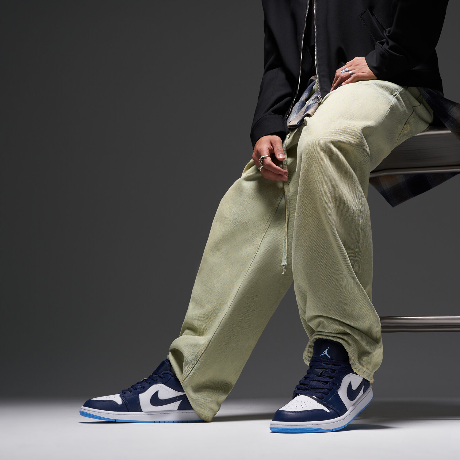 Jordan Zapatillas de Casual de Hombre AIR 1 LOW Nike Azul marino / Blanco — photo 2
