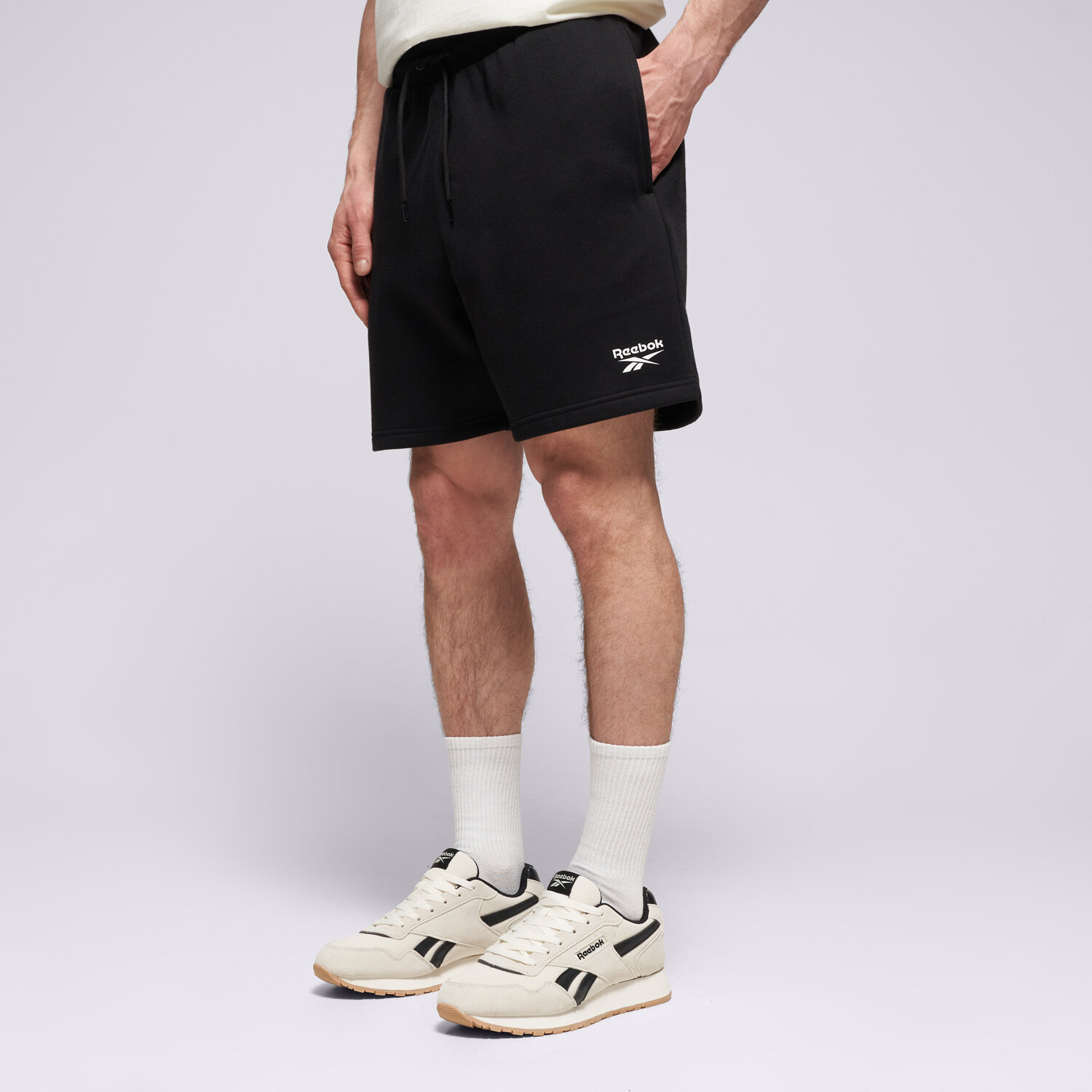 Herren Shorts REEBOK SHORTS MARCUS SMALL LOGO FLEECE SHORTS 100239971 Schwarz