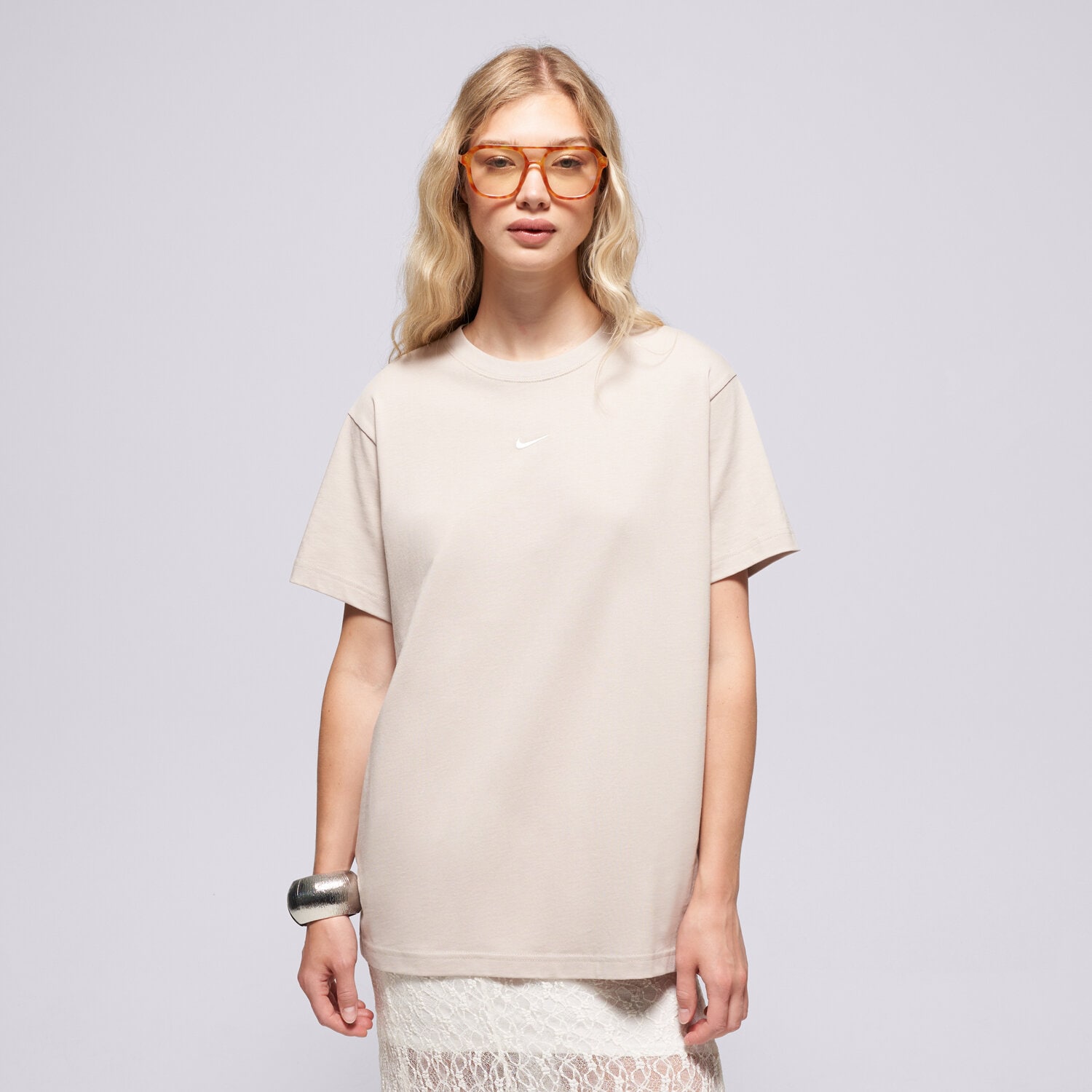 Damen T-Shirt NIKE T-SHIRT W NSW CLASSIC SS TEE IH7601-236 creme
