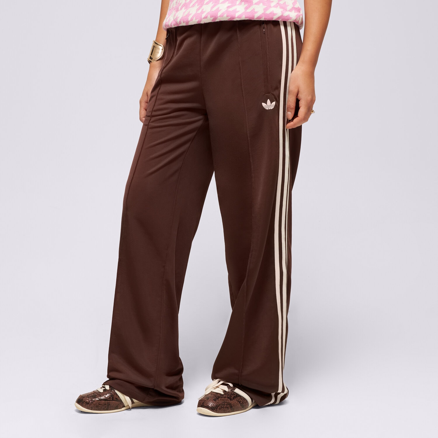 Damen Hosen ADIDAS HOSE FIREBIRD ADICOLOR LOOSE TRACKTOP KD2526 Braun