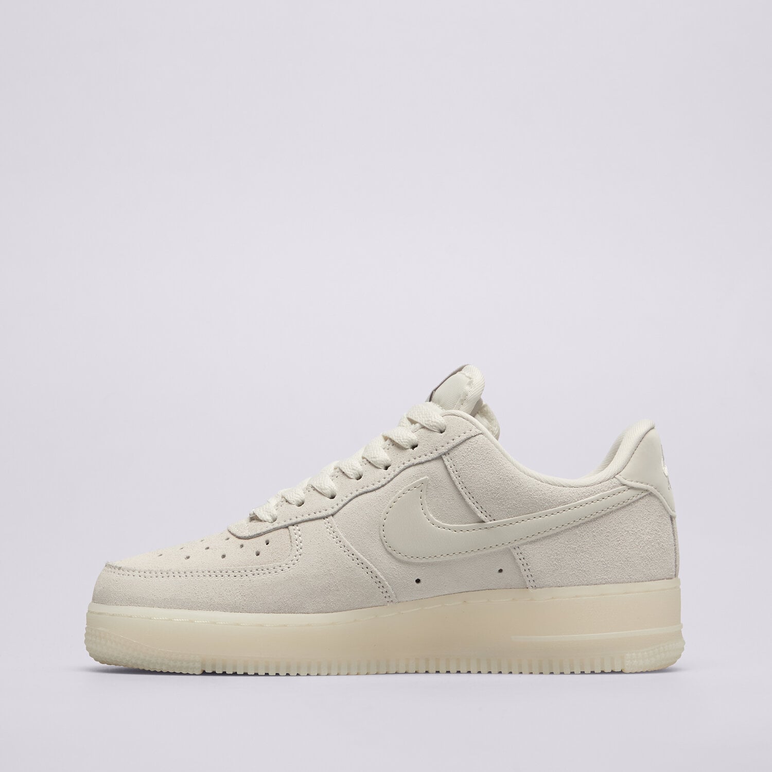 Nike Air Force 1 '07 Suede 'Sail Light Bone' (Women's) — foto 3