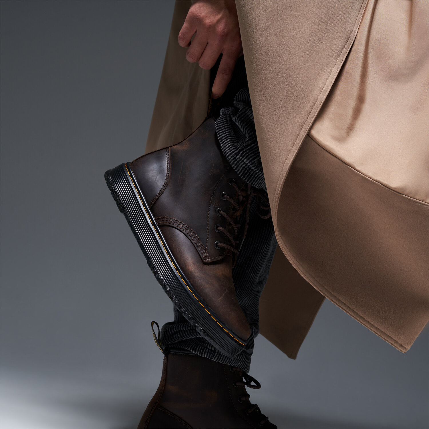 Dr. Martens Botines De Piel Brookline Chukka Marrón Oscuro — photo 3