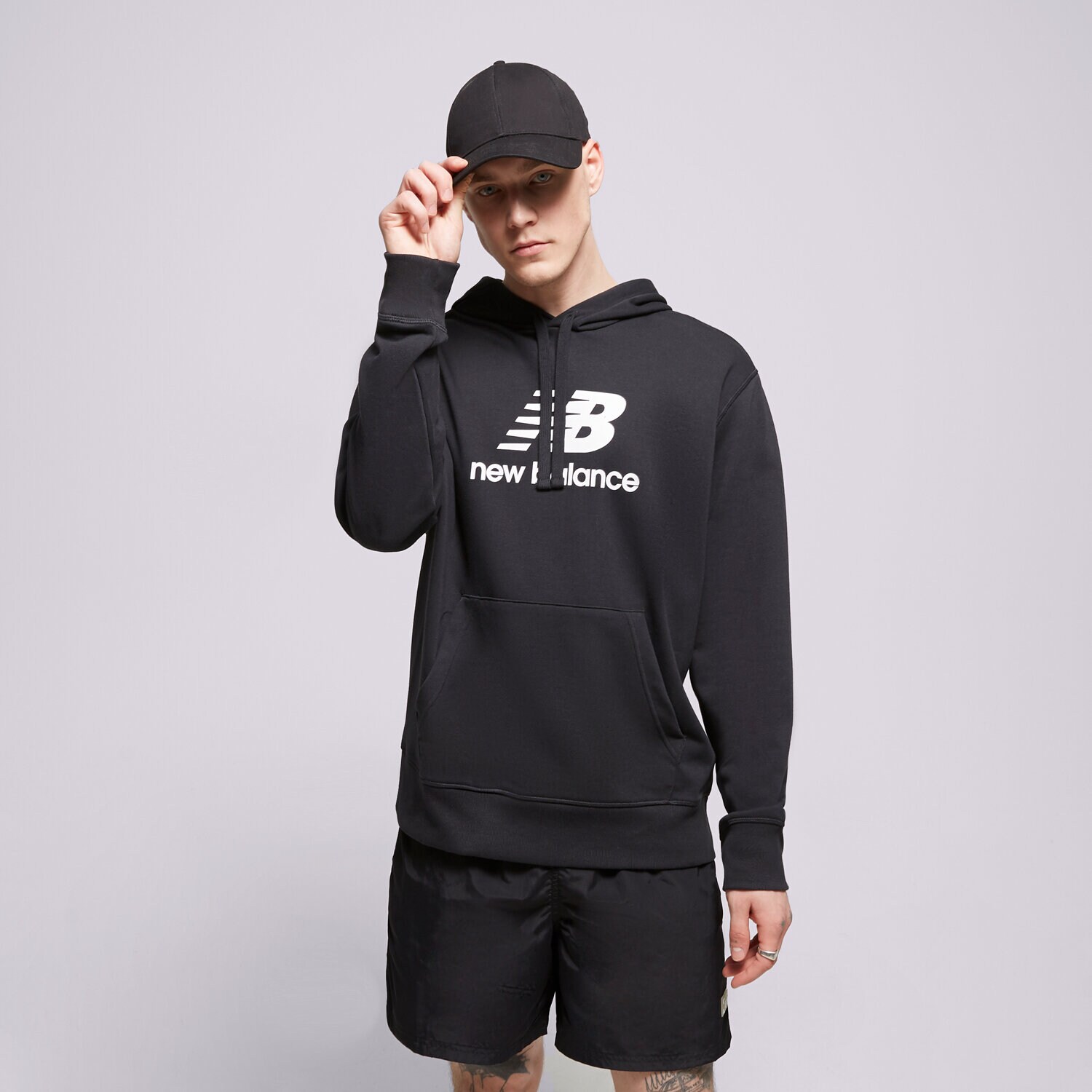 Herren NEW BALANCE HOODIE ESSENTIALS STACKED MT31537BK Schwarz