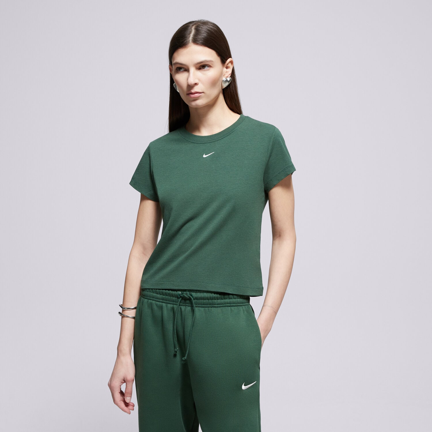 Damen T-Shirt NIKE T-SHIRT NK CHLL KNT MD CRP W NSW FV5508-327 Grün