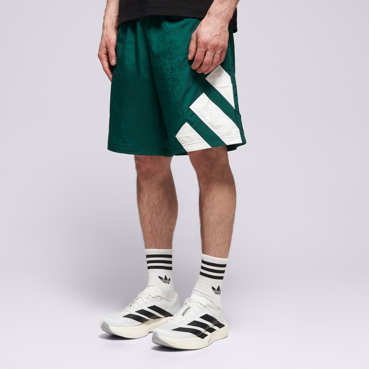Herren Shorts ADIDAS SHORTS GRFX SHORT KD4073 Grün