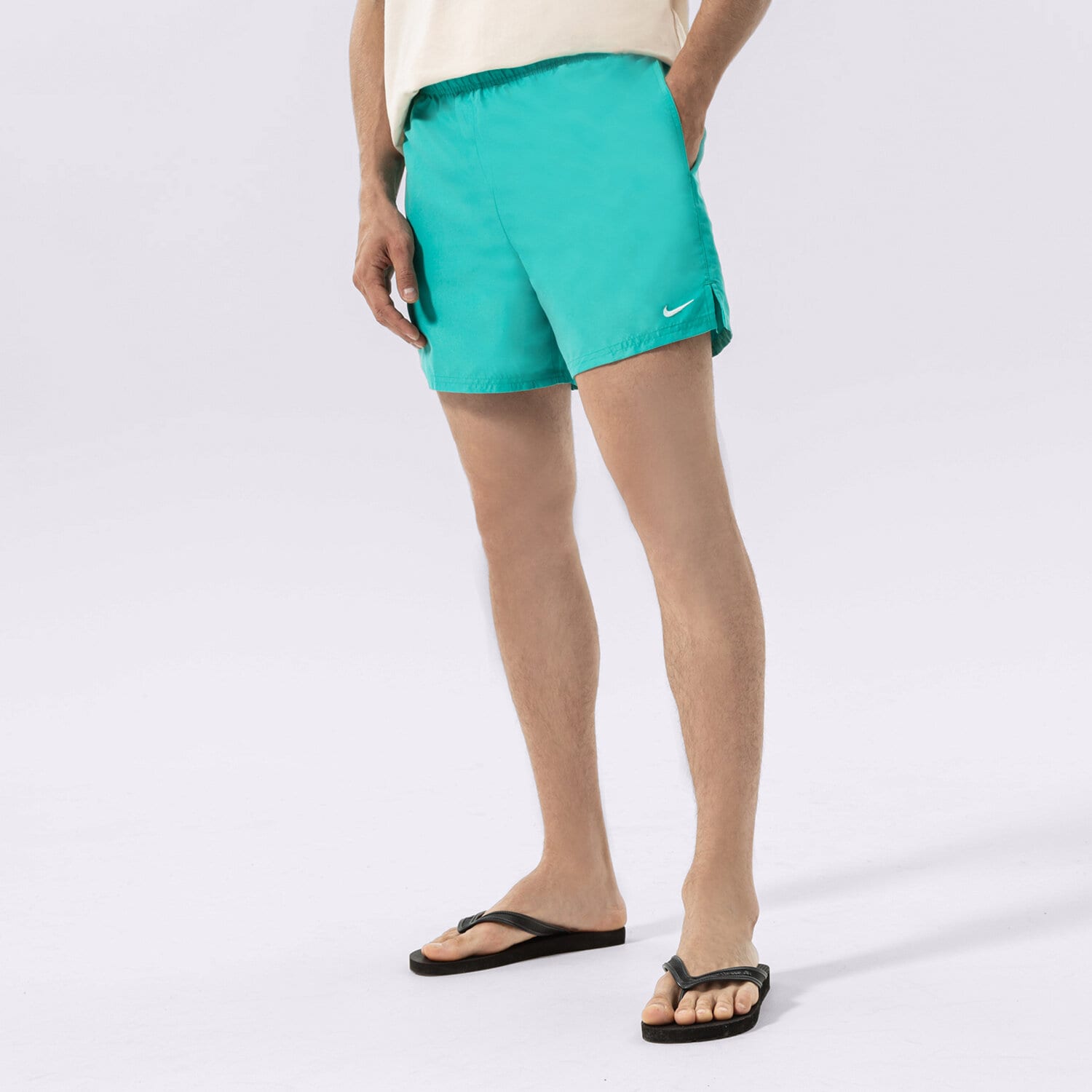 Herren Shorts NIKESWIM SHORTS ESSENTIAL 5" NESSA560-339 Grün