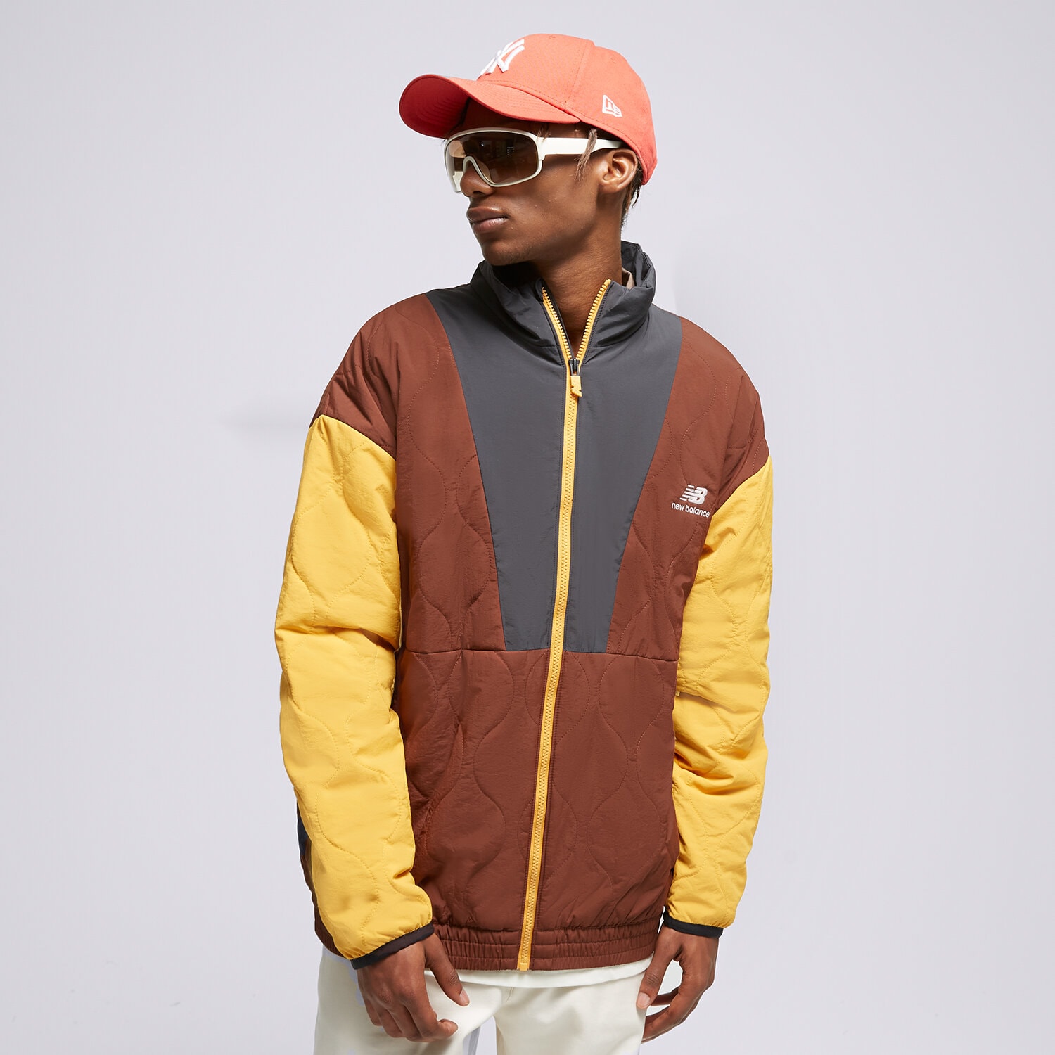 Herren Winterjacke NEW BALANCE JACKE PRZEJŚCIOWA ATHLETICS OUTERWEAR MJ23501ROK Braun