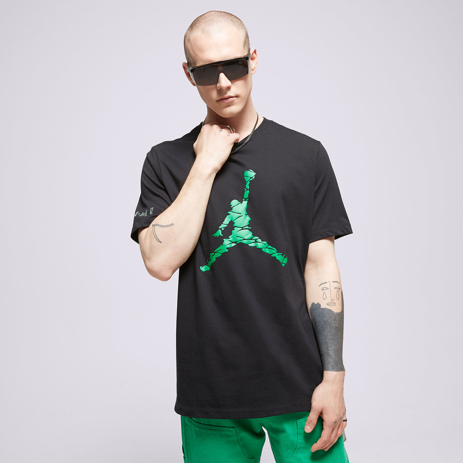 Herren T-Shirt JORDAN T-SHIRT M J ESS SS CREW 3 DX9581-010 Schwarz
