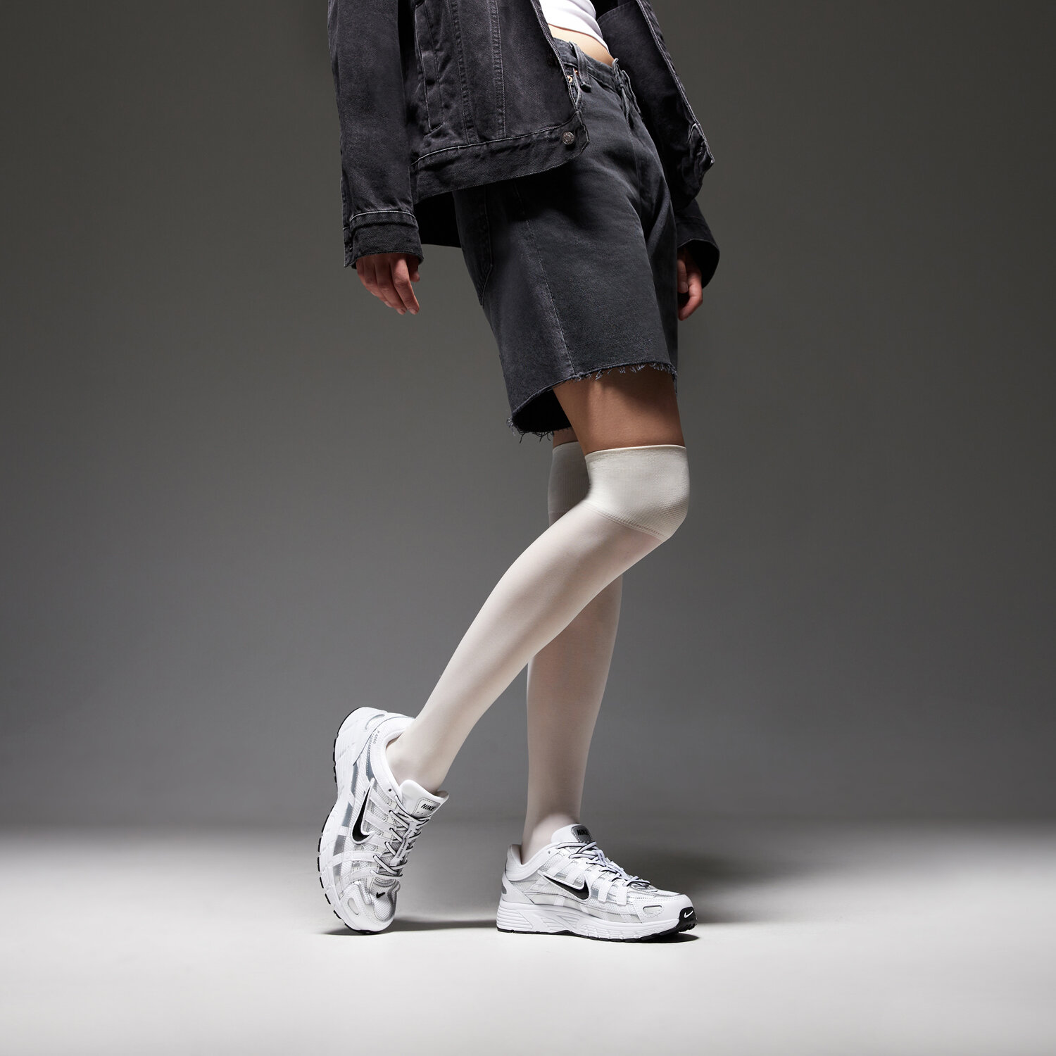 Nike P-6000 BG SE TECH UNISEX - Zapatillas - white/black/metallic silver — foto 3