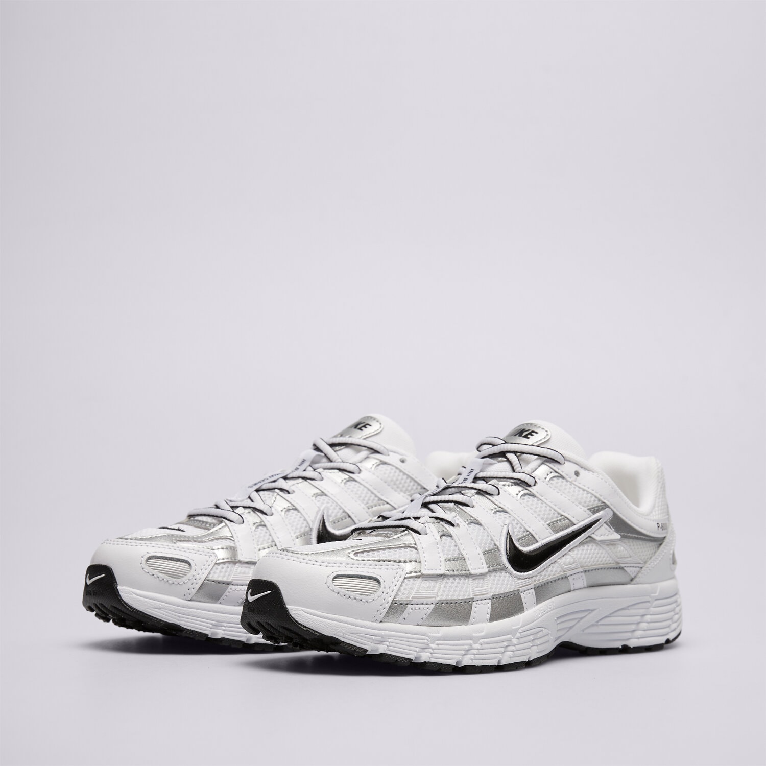 Nike P-6000 BG SE TECH UNISEX - Zapatillas - white/black/metallic silver — foto 4