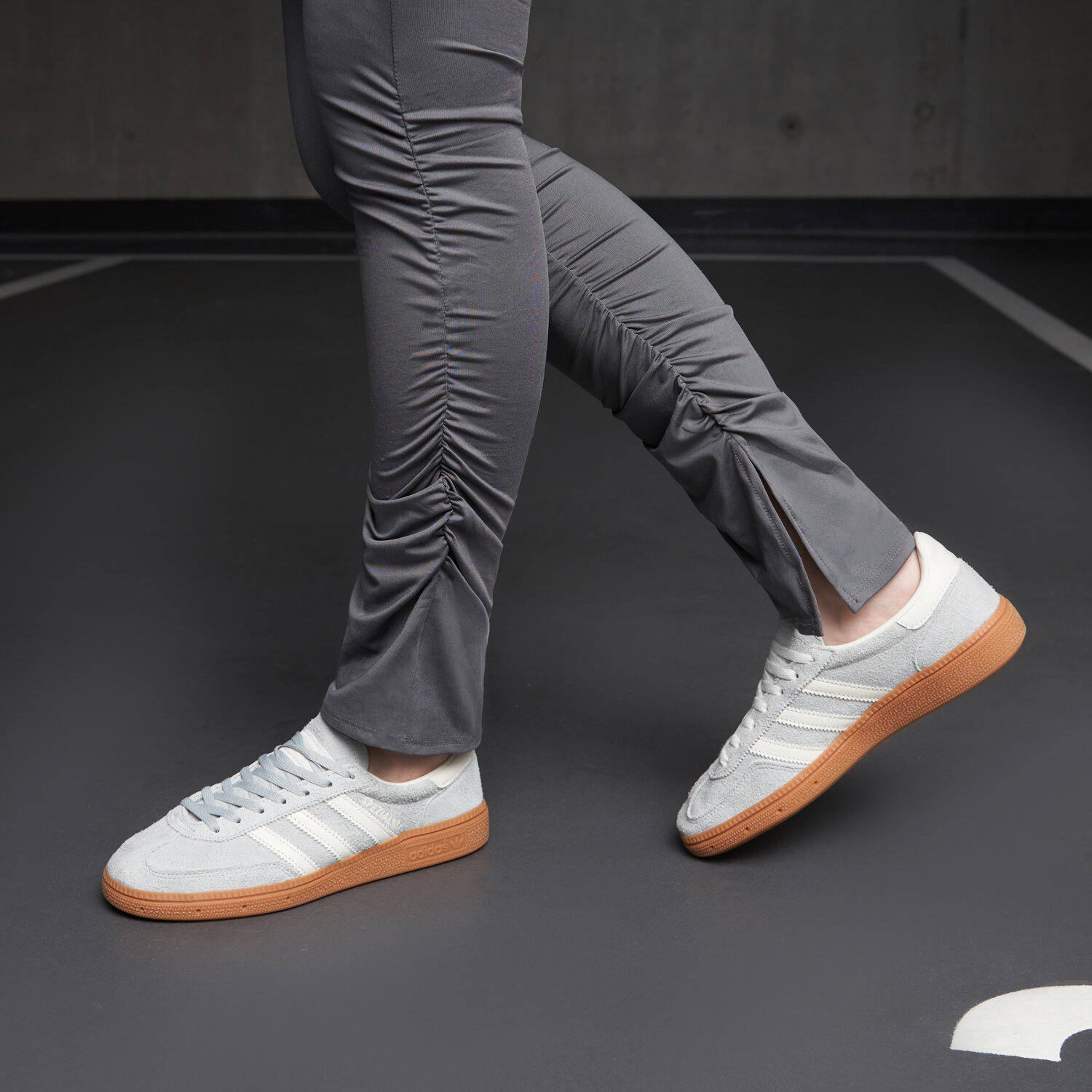 adidas Handball Spezial Wonder Silver Gum (Women's) — foto 2