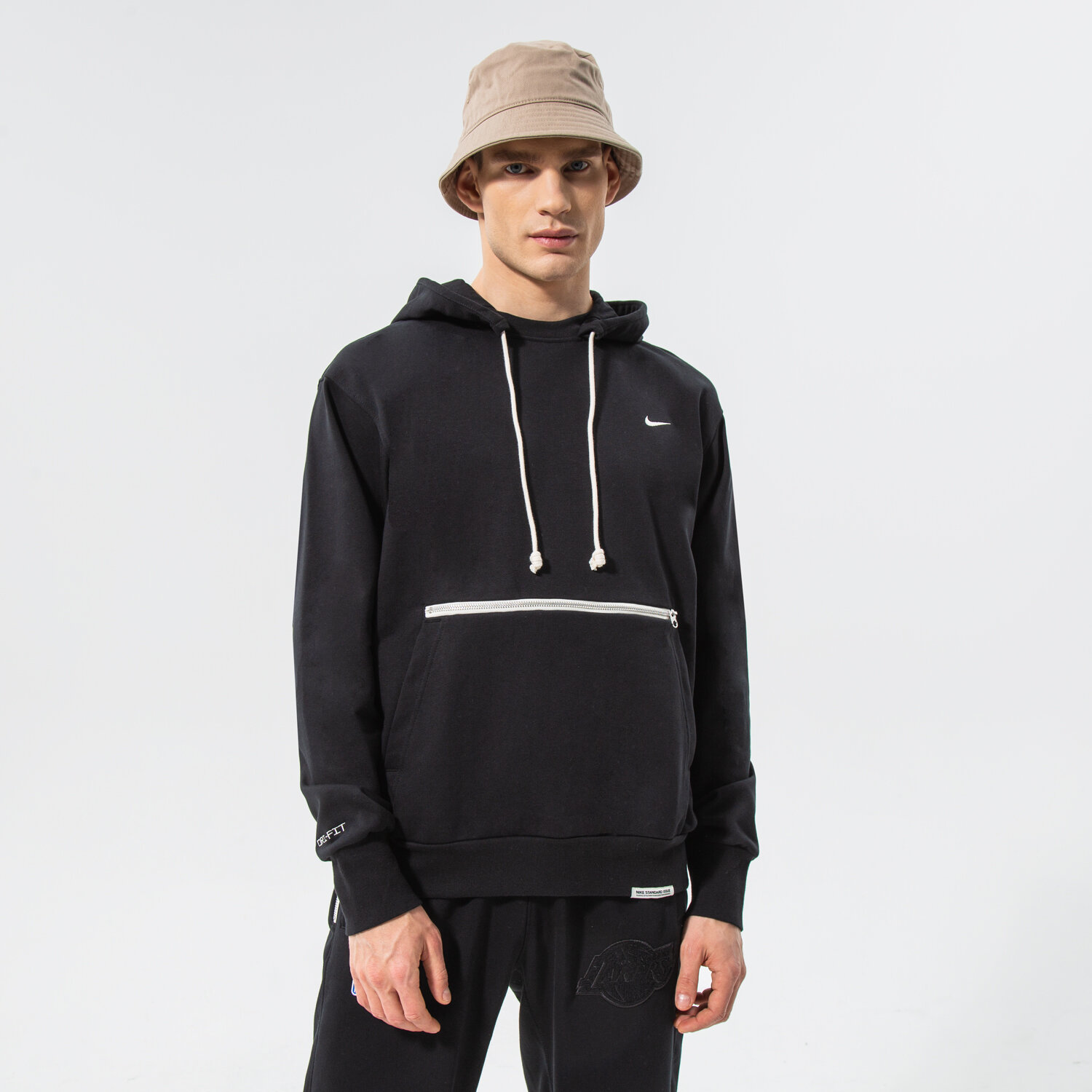 Herren NIKE HOODIE STANDARD ISSUE NBA CV0864-010 Schwarz