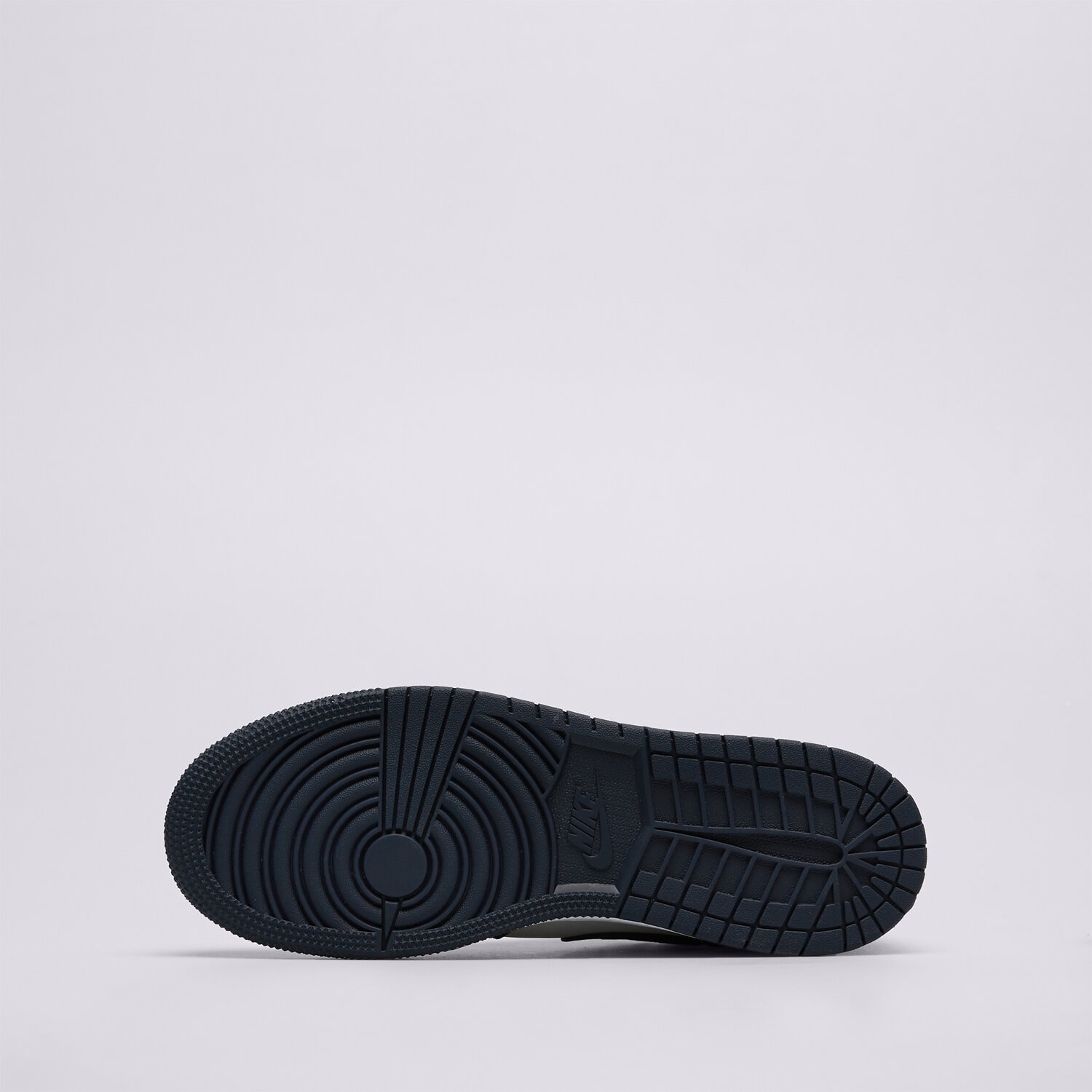 Nike Air Jordan 1 Low — photo 6