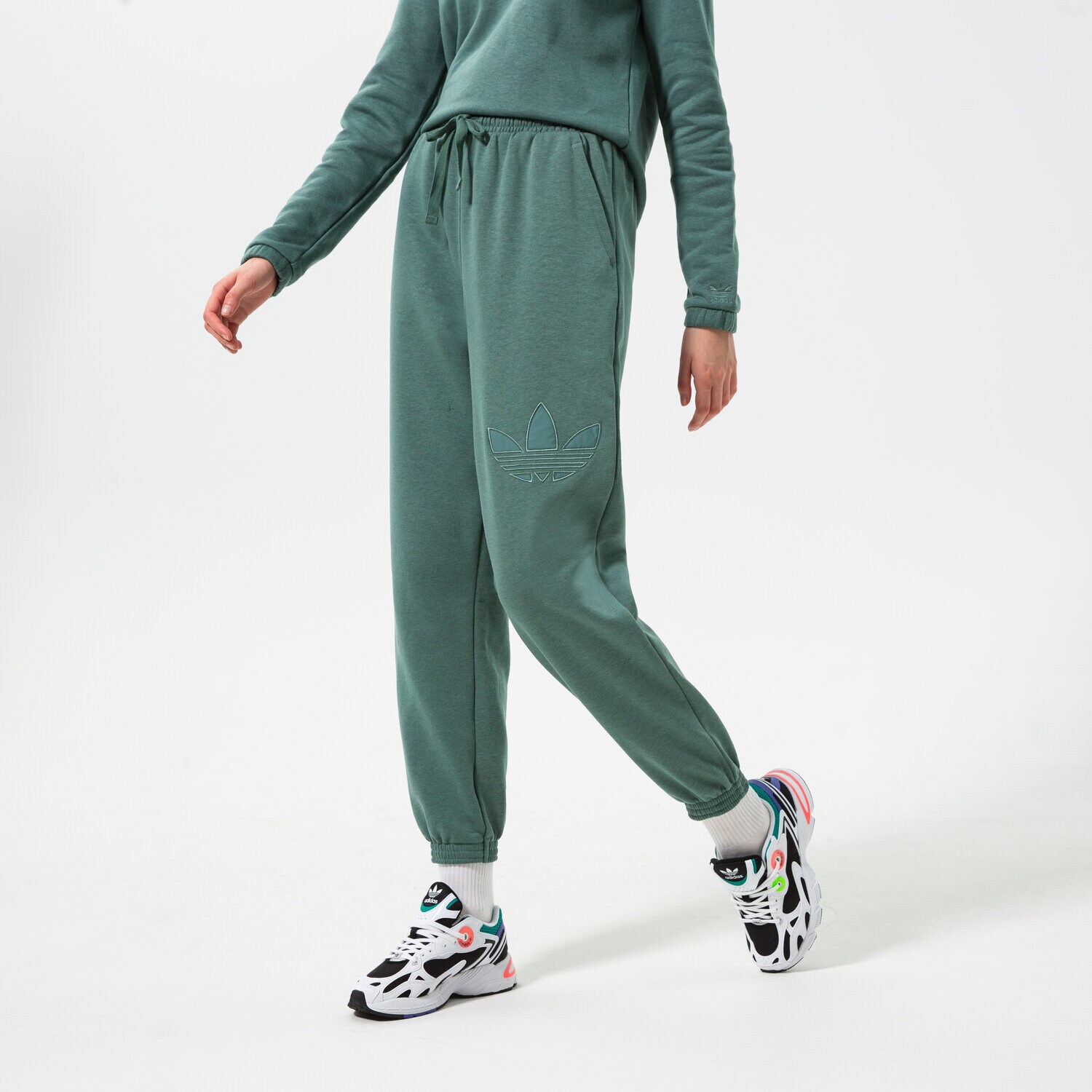 Damen Hosen ADIDAS HOSE CUFFED PANT HE4751 Grün