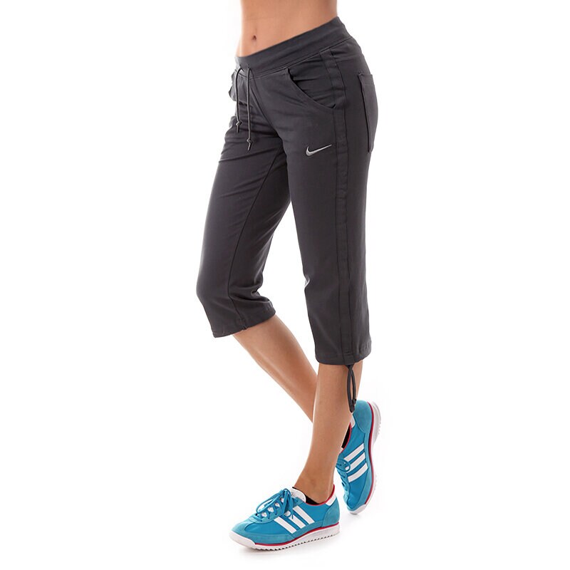 Damen Hosen TRAININGSHOSE NIKE CAPRI  KNIT TED WERE 579788060 Grau