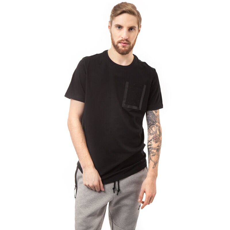 Herren T-Shirt NIKE T-SHIRT POCKET TOP TP 641722010 Schwarz