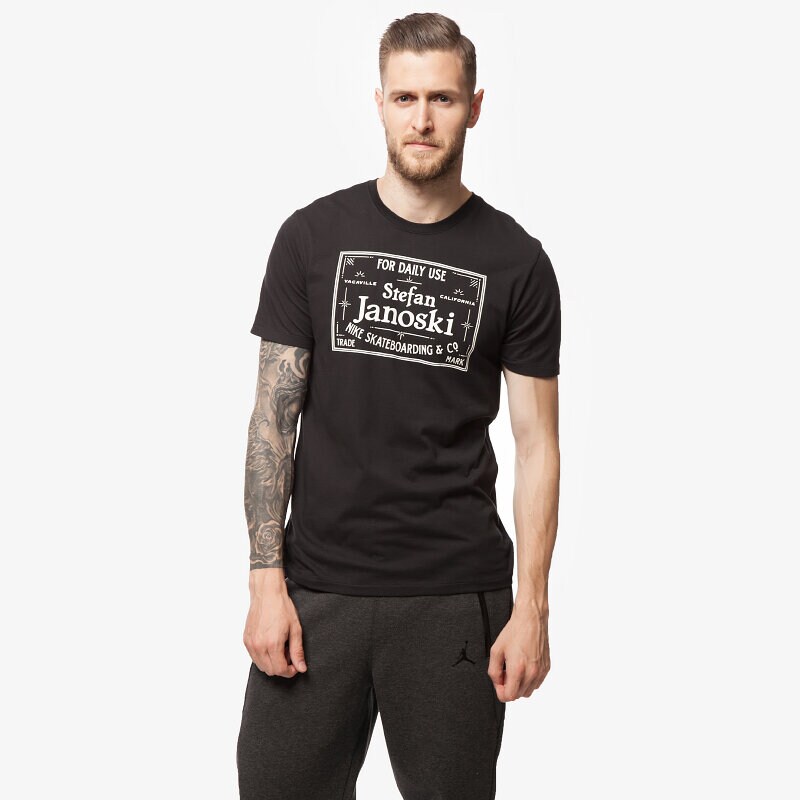 Herren T-Shirt NIKE T-SHIRT SB DF JANOSKI LABEL TEE 683190010 Schwarz