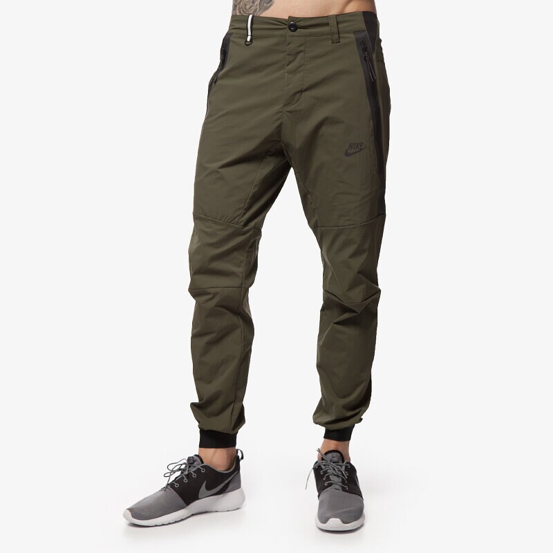 Herren Hosen NIKE HOSE TECH WOVEN 2.0 746024325 Khaki