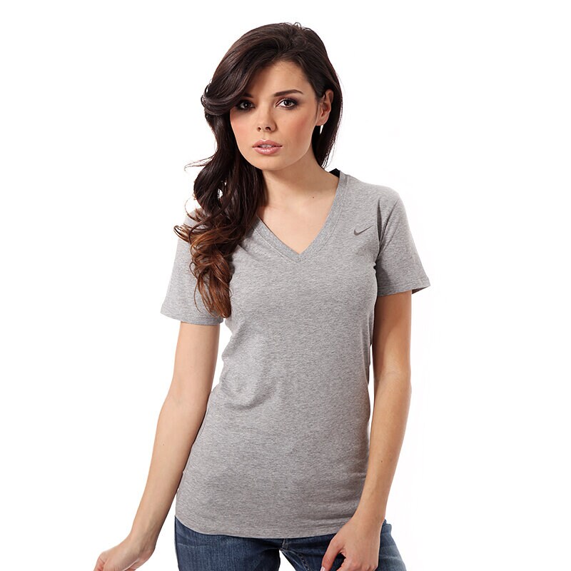 Damen T-Shirt T SHIRT NIKE TEE MID V-EMBRD S WOOSH 547468063 Grau