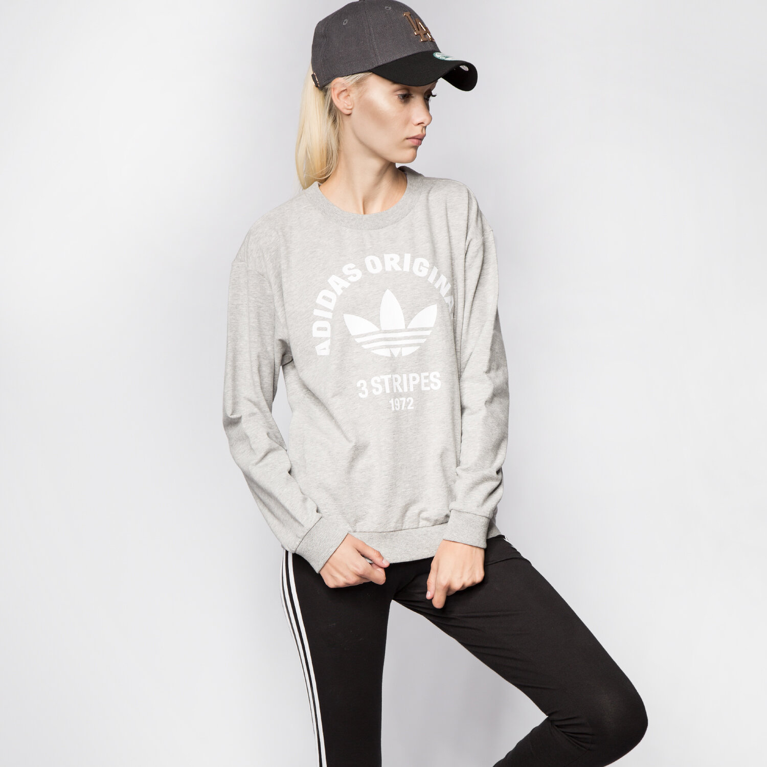 Damen ADIDAS SWEATSHIRT LIGHT SWEAT AY6638 Grau